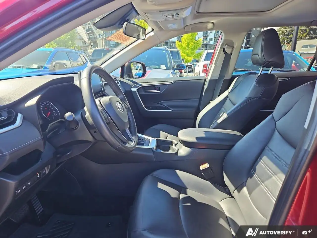 Toyota RAV 4 снимка Toyota RAV 4