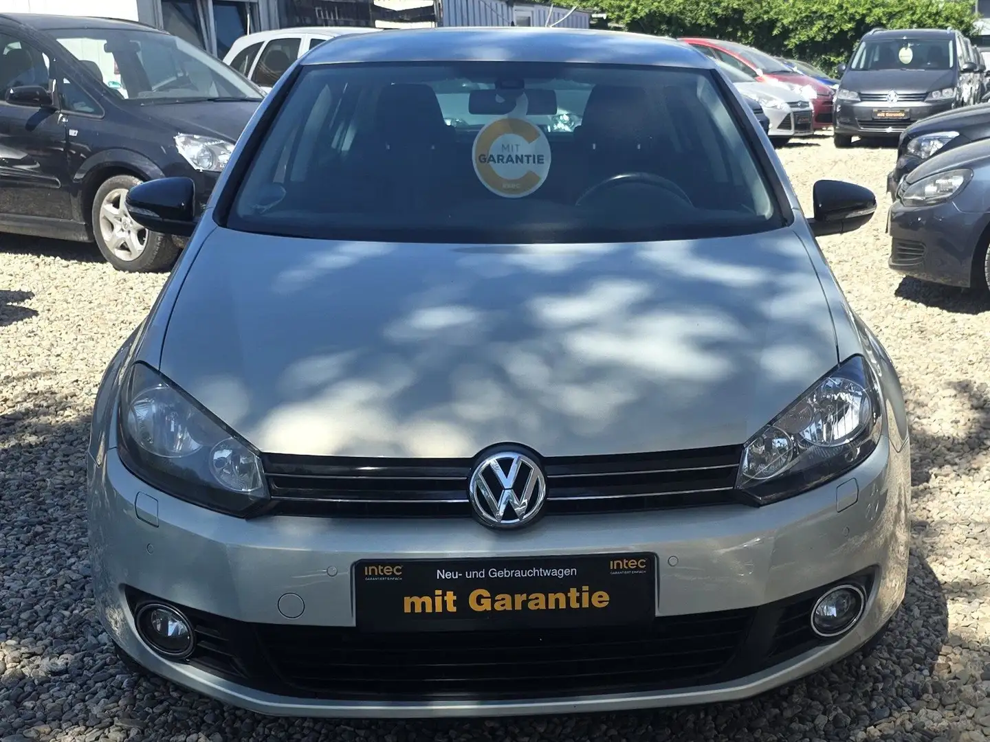 Volkswagen Golf Match Gris - 1