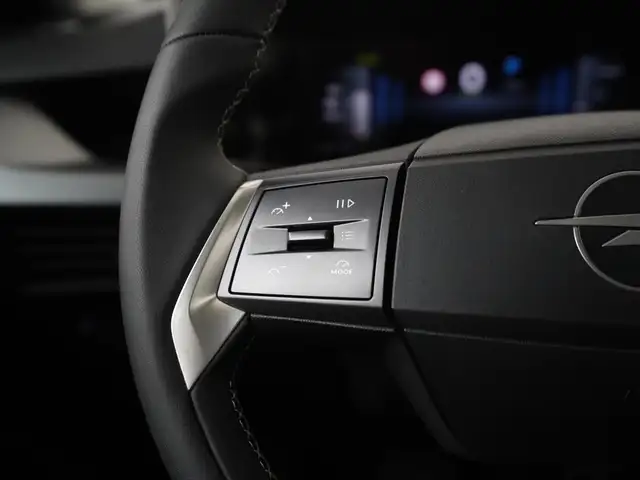 Opel Frontera view 8
