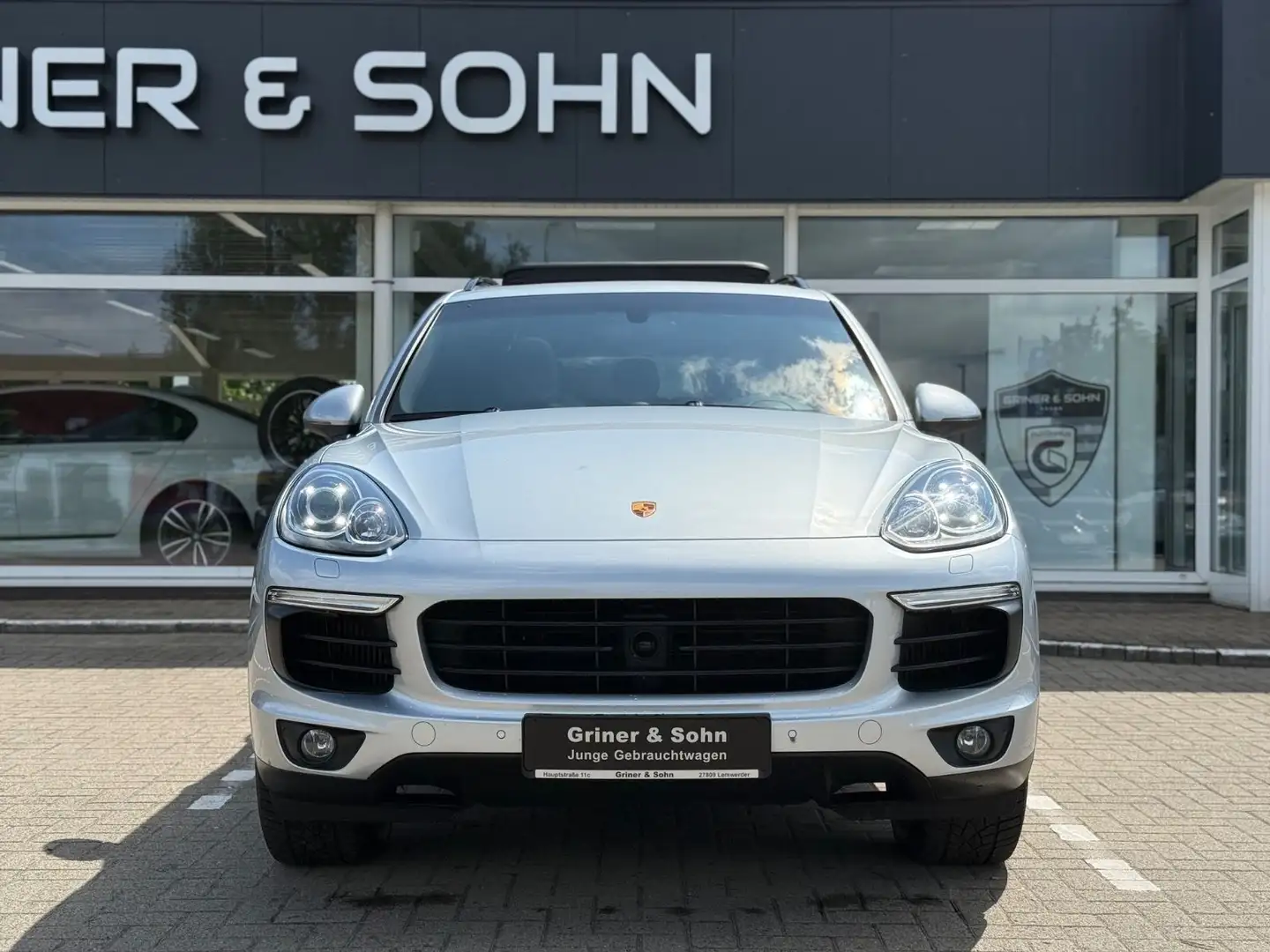 Porsche Cayenne Platinum,Pano,ACC,Bose,Luft,Chrono,R-Kam Silber - 2