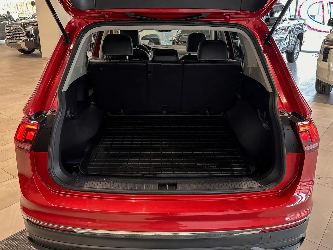 Volkswagen Tiguan снимка Volkswagen Tiguan