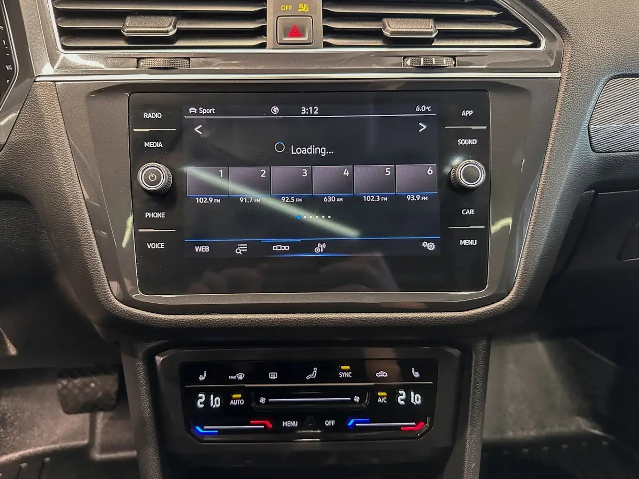 Volkswagen Tiguan снимка Volkswagen Tiguan