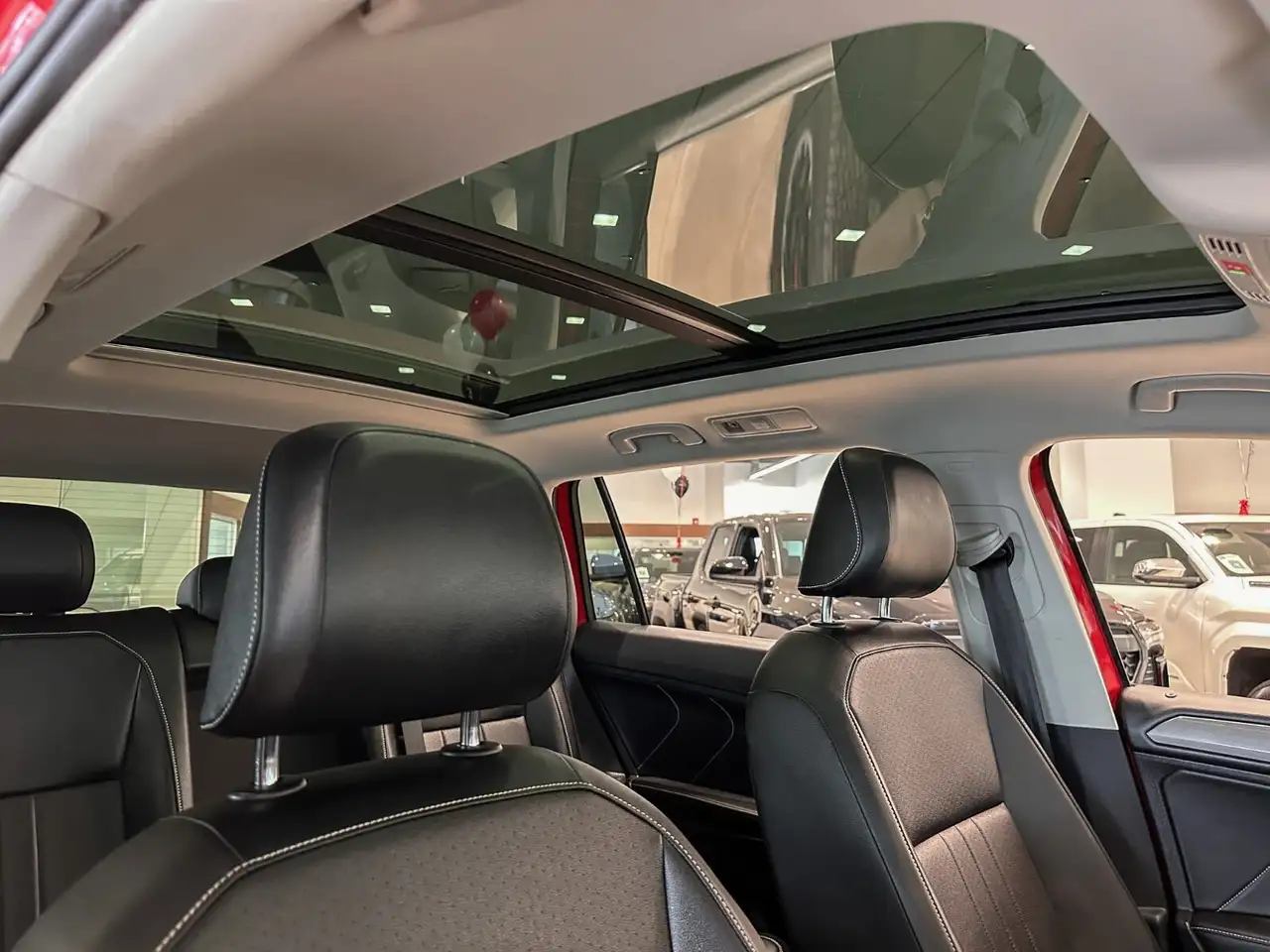 Volkswagen Tiguan снимка Volkswagen Tiguan