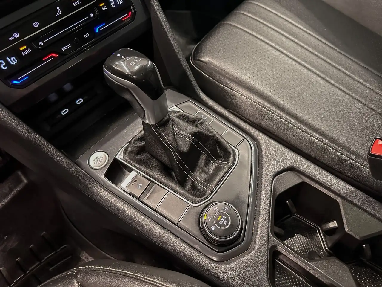 Volkswagen Tiguan снимка Volkswagen Tiguan