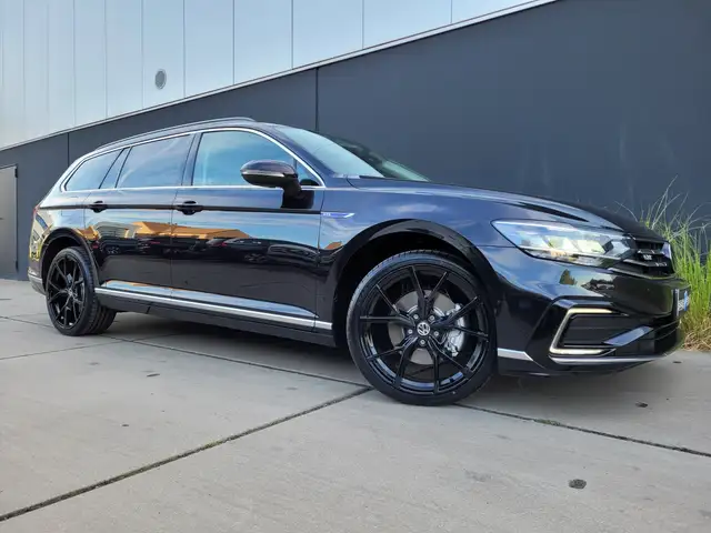 Volkswagen Passat Variant GTE 1.4 eHybrid PHEV DSG*EL.TR.HAAK*ACC*DAB*NAVI*