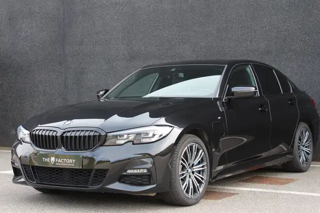 BMW 330 330e G20 M Sport | 72.799 km | Sport Boost | M Remmen | Live Cockpit Pro | HiFi