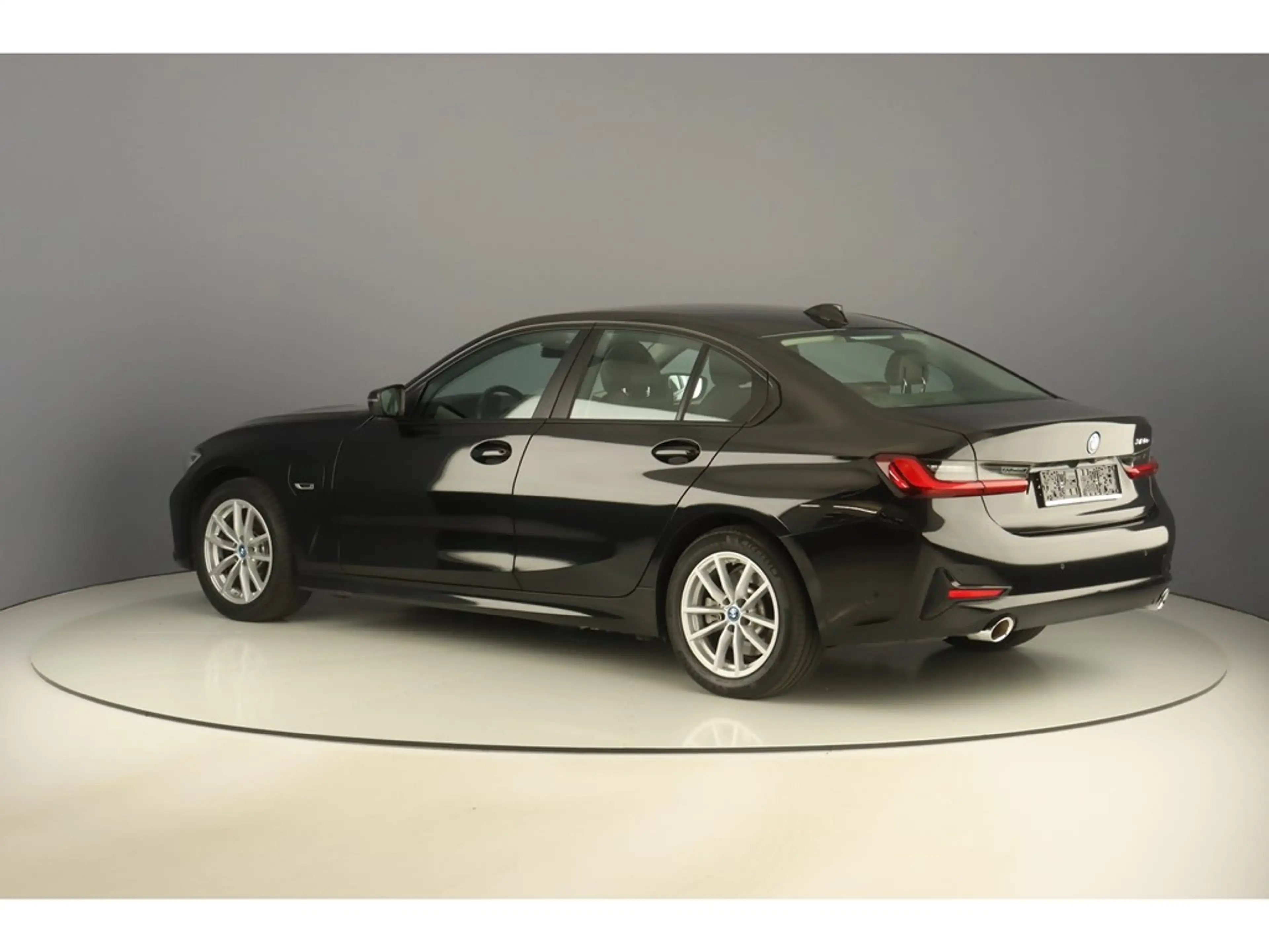 BMW 320 e 204pk Pack Business — photo 3