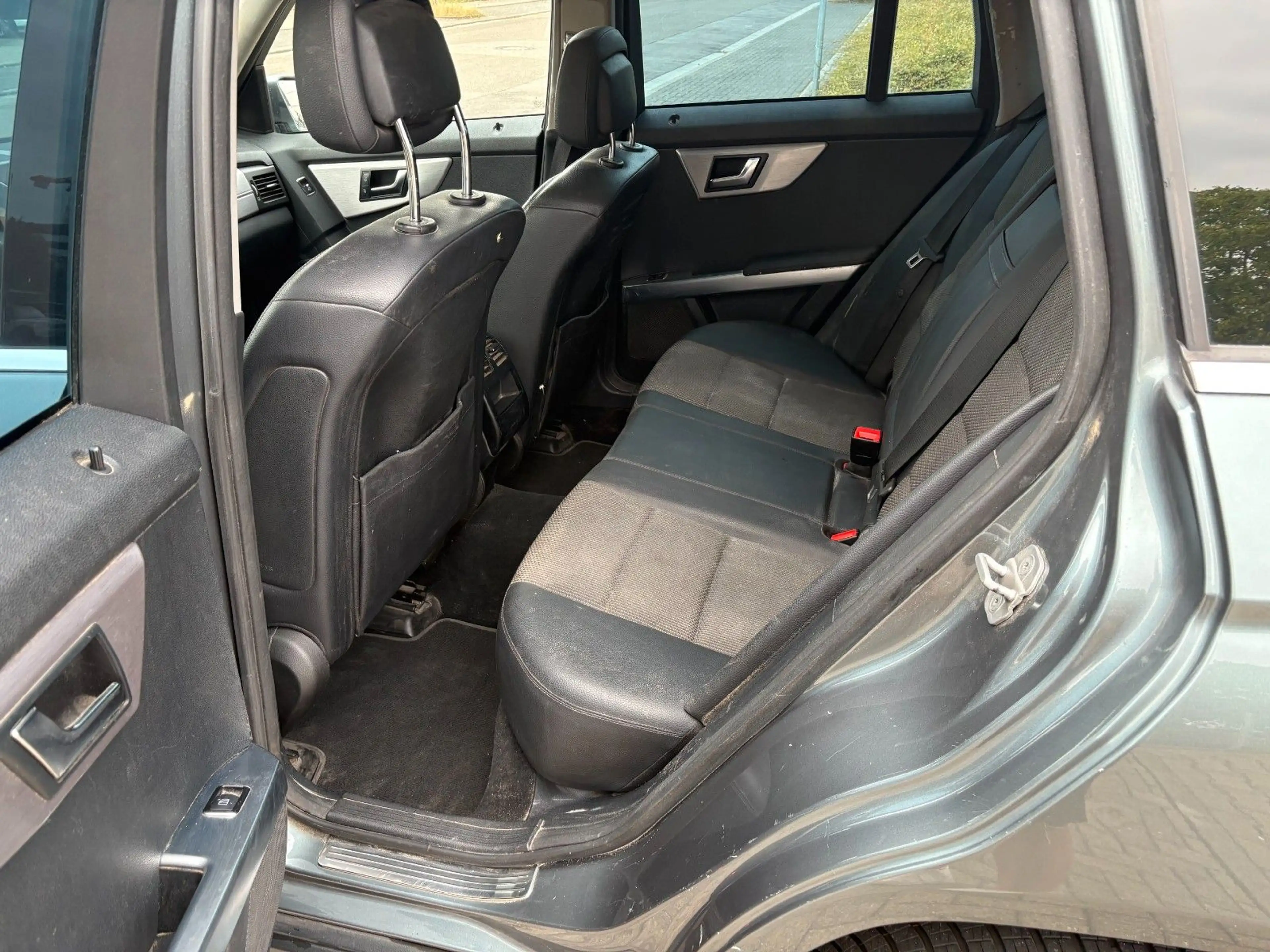 Mercedes-Benz GLK 250 CDI 4MATIC BlueEFFICIENCY*AHK*STHZ*Pano* — photo 9