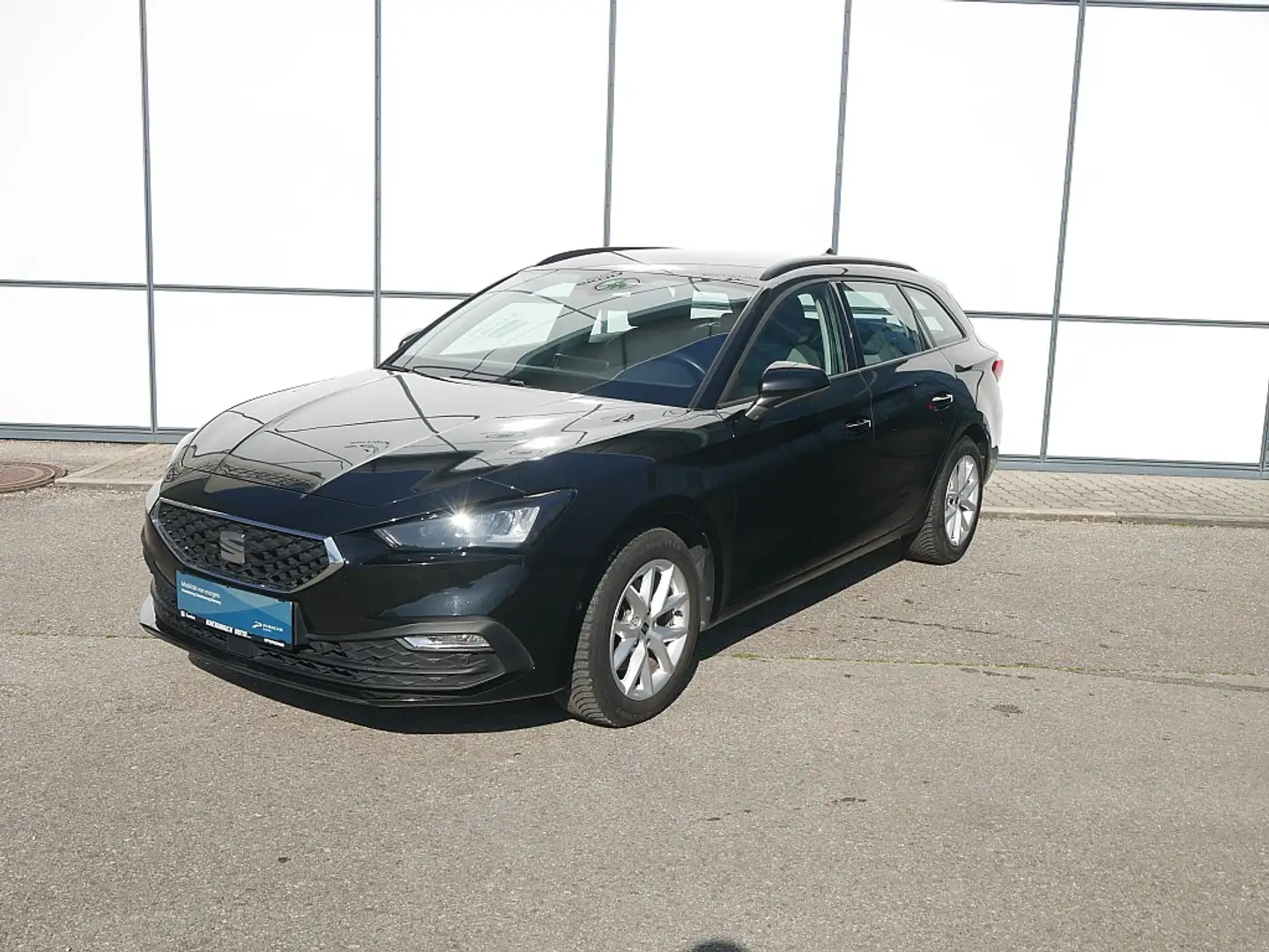 SEAT Leon SP Kombi 1,5 eTSI ACT Style DSG, Navi; App Conn... Schwarz - 2