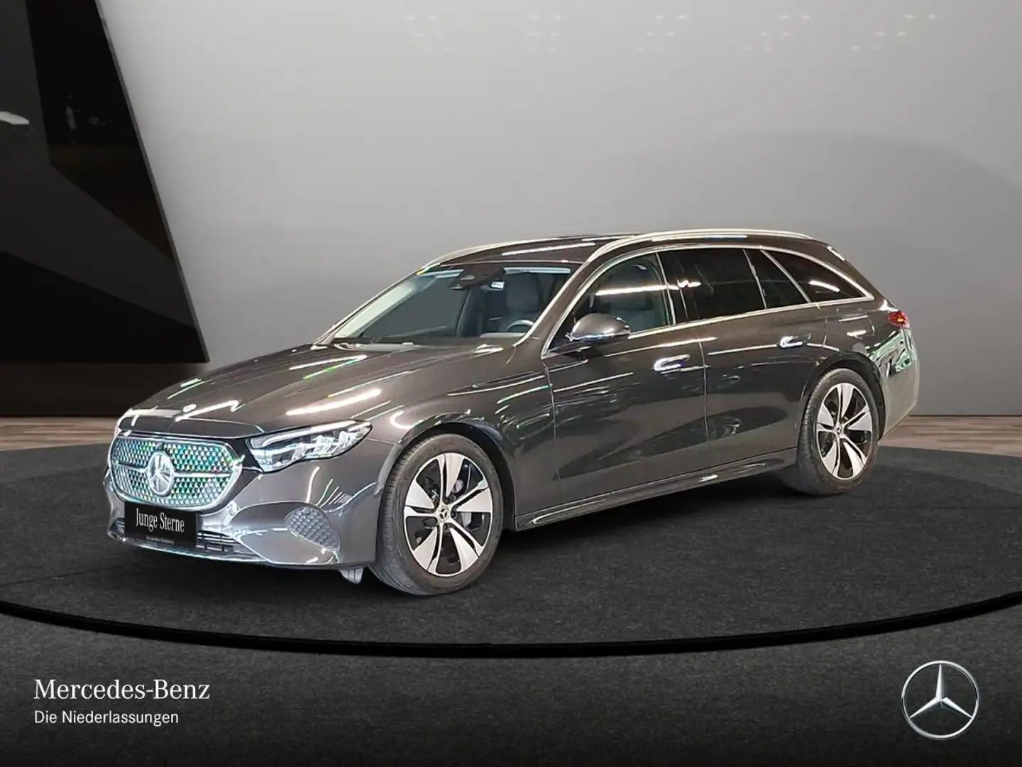 Mercedes-Benz E 300 e T Avantgarde Distr. LED Kamera Totwinkel Grau - 2
