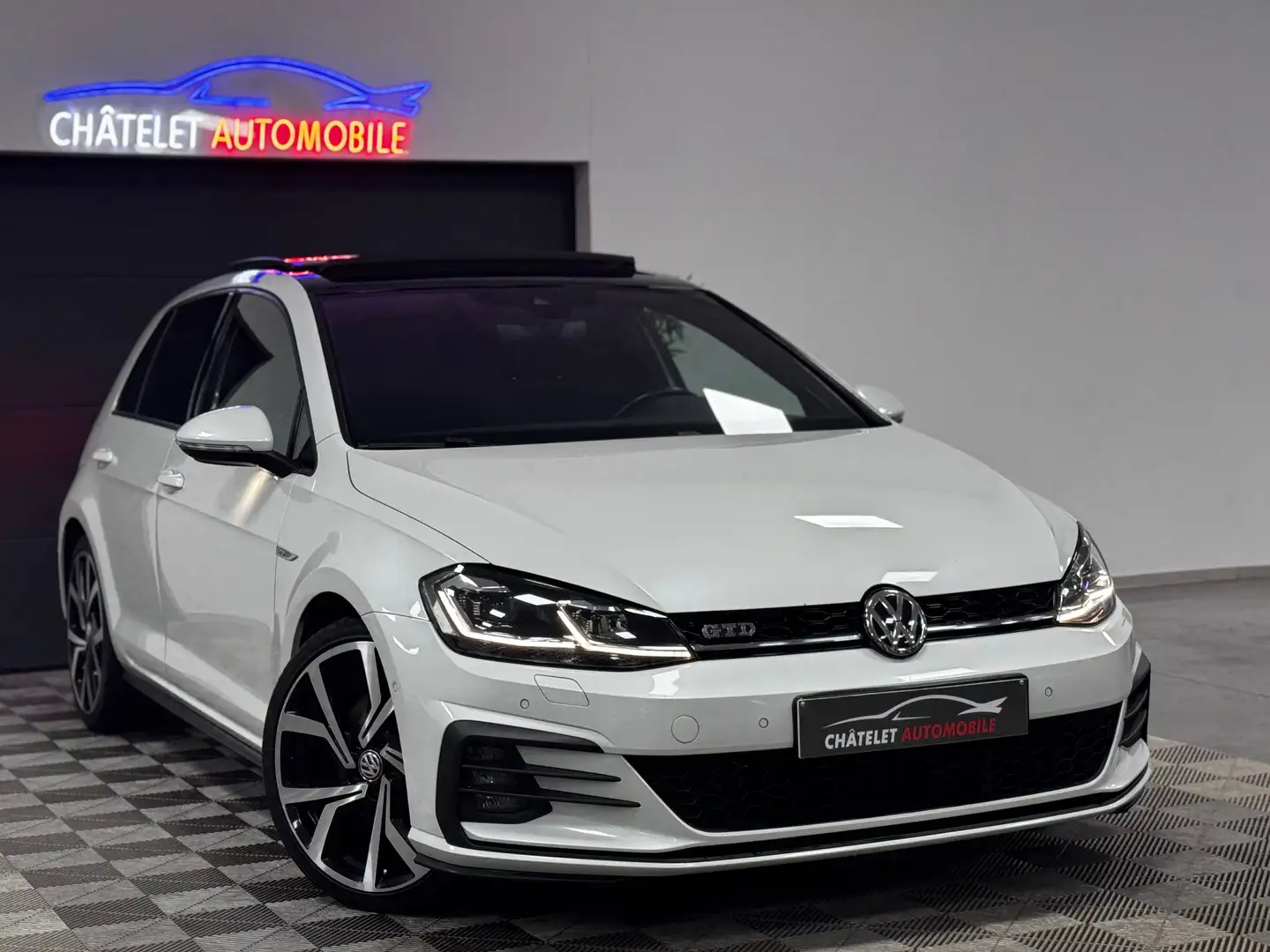 Volkswagen Golf GTD GTD 2.0TDi Full Option Caméra Led Toit Garantie Blanc - 1