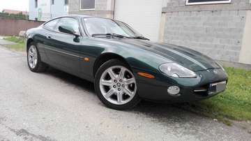 XK8 Coupé