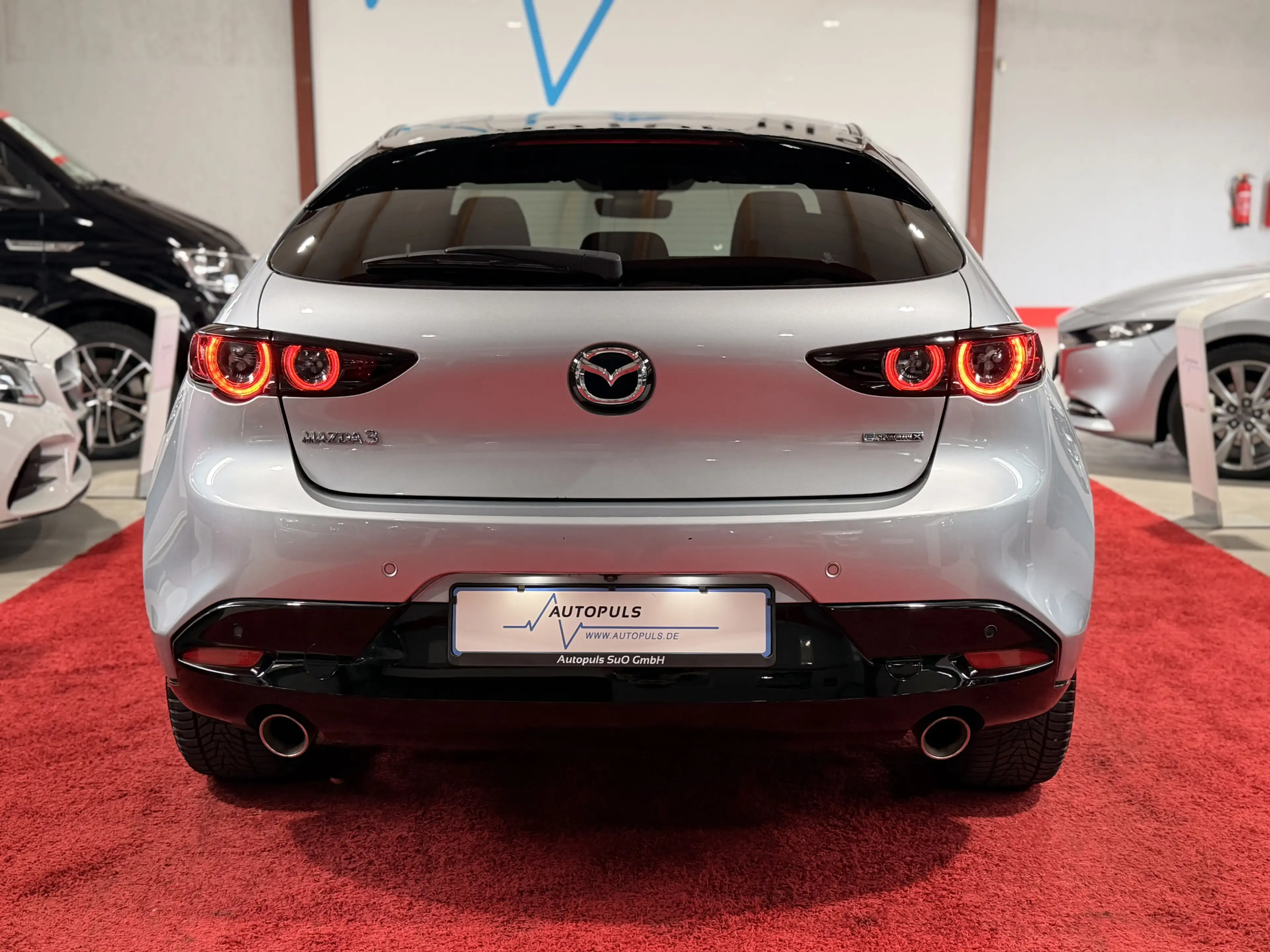Mazda 3 Selection*HUD*ACC*CARPLAY*BOSE* — photo 7