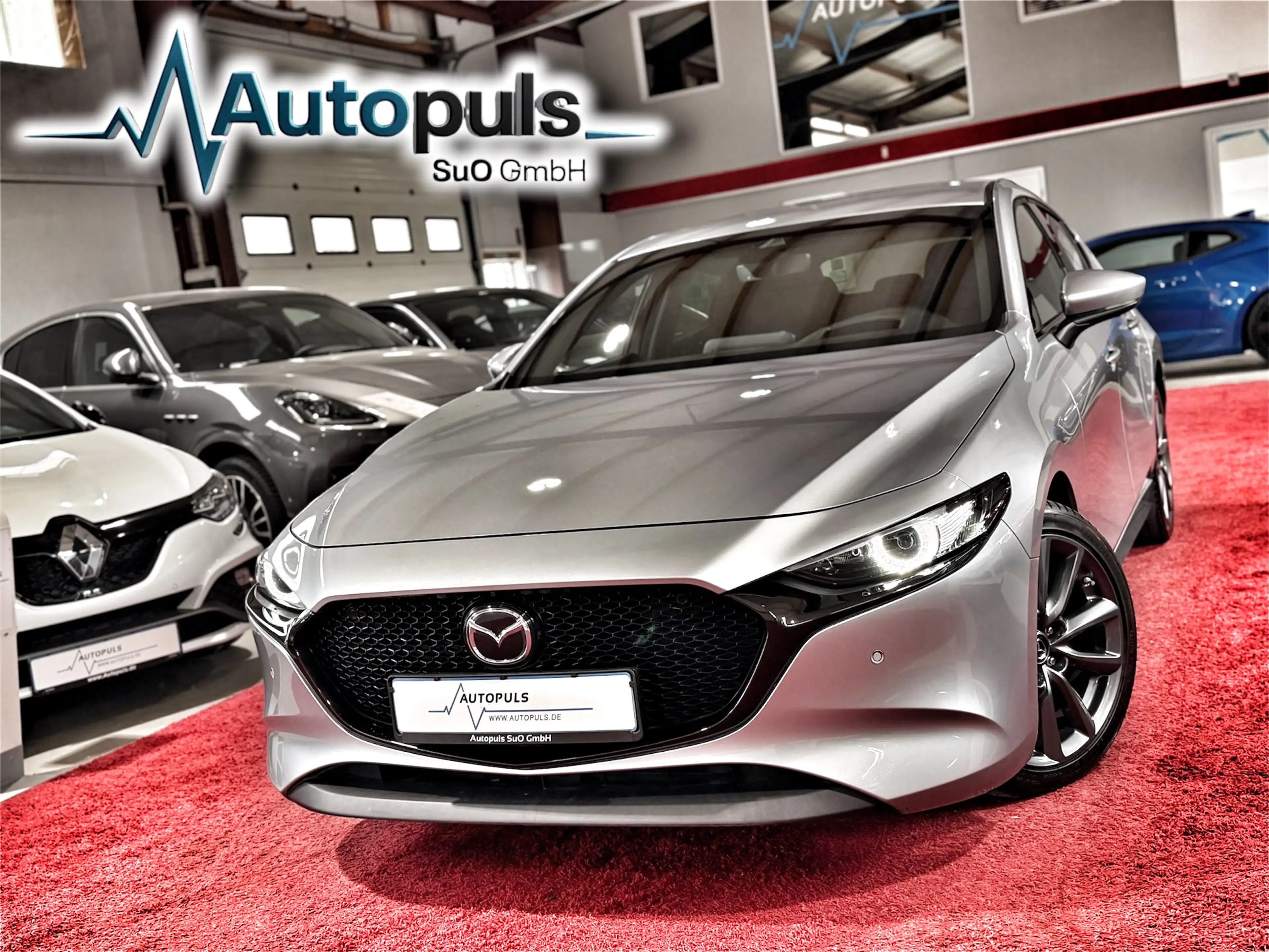 Mazda 3 Selection*HUD*ACC*CARPLAY*BOSE*