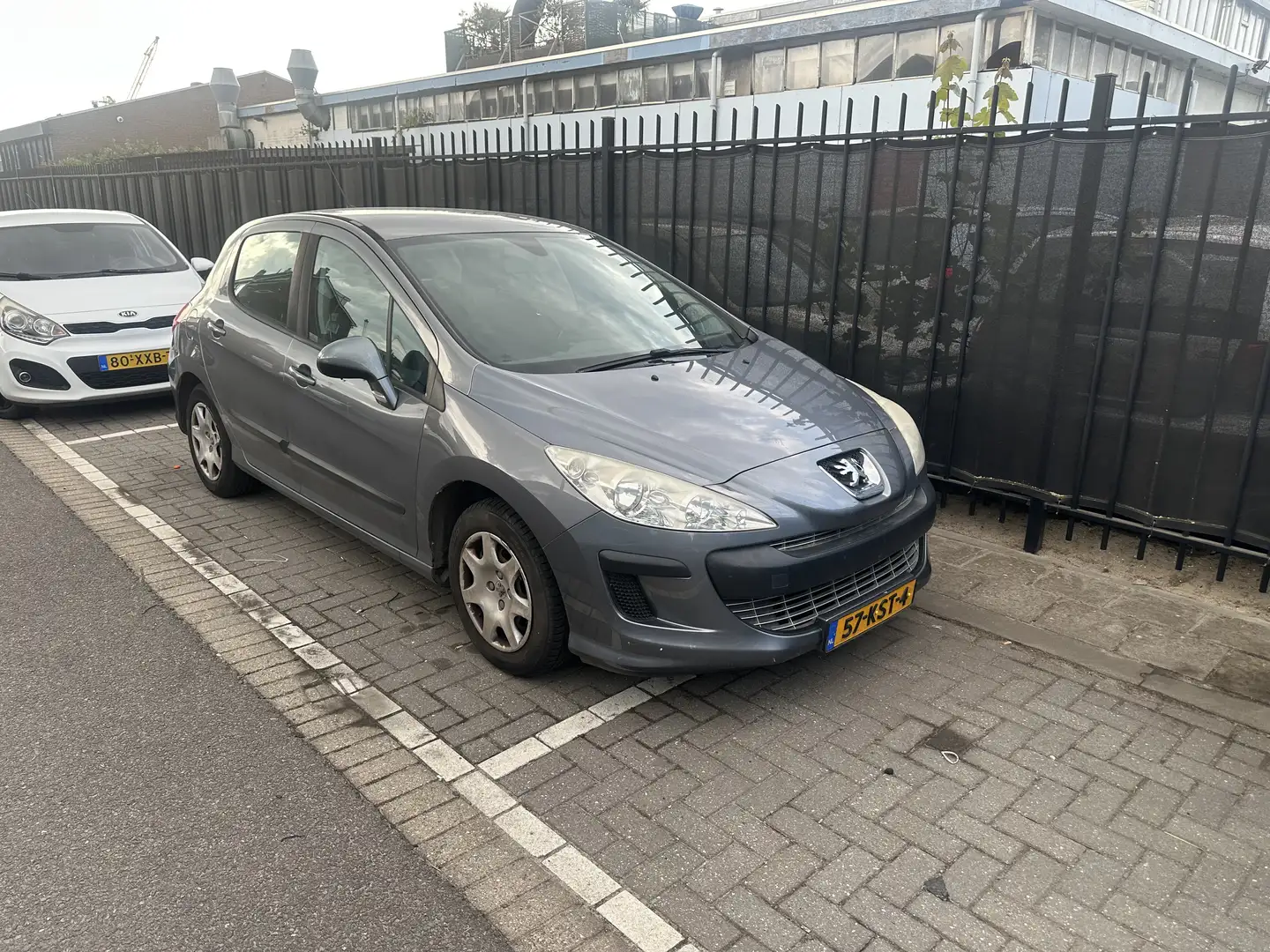 Peugeot 308 1.6 VTi X-line EXPORT! Šedá - 1