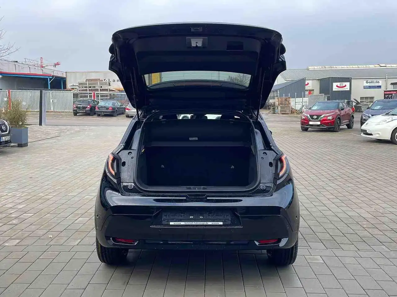 Nissan Micra 40kwh Advance Winter 18