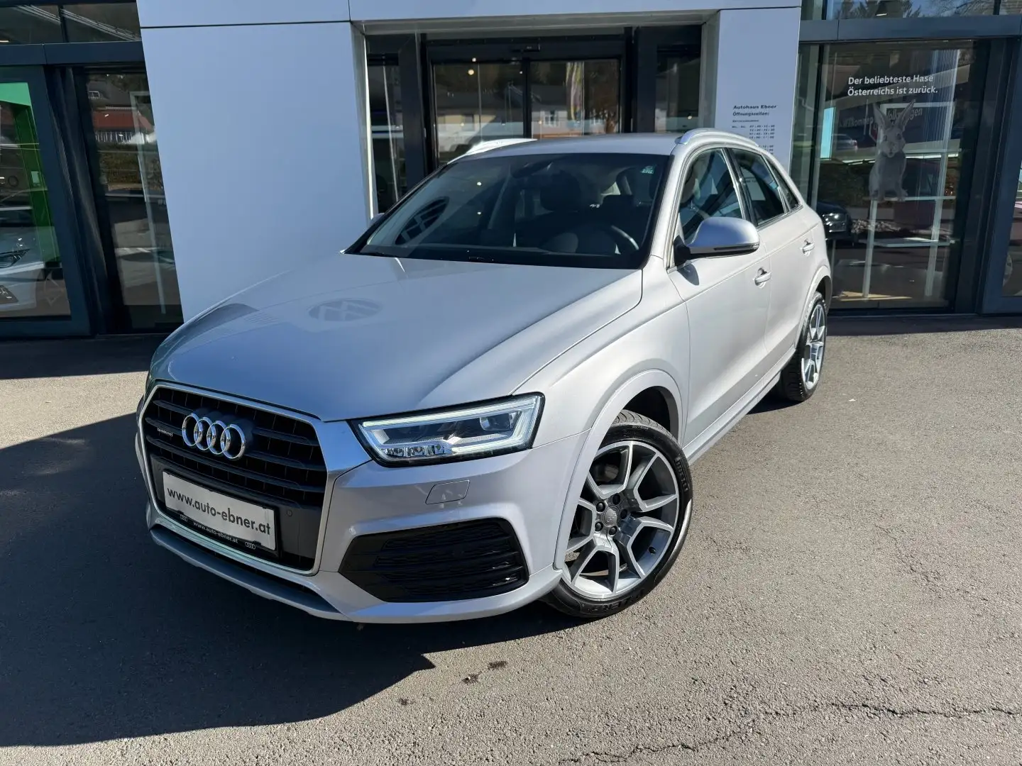 Audi Q3 2.0 TFSI quattro sport Silber - 1