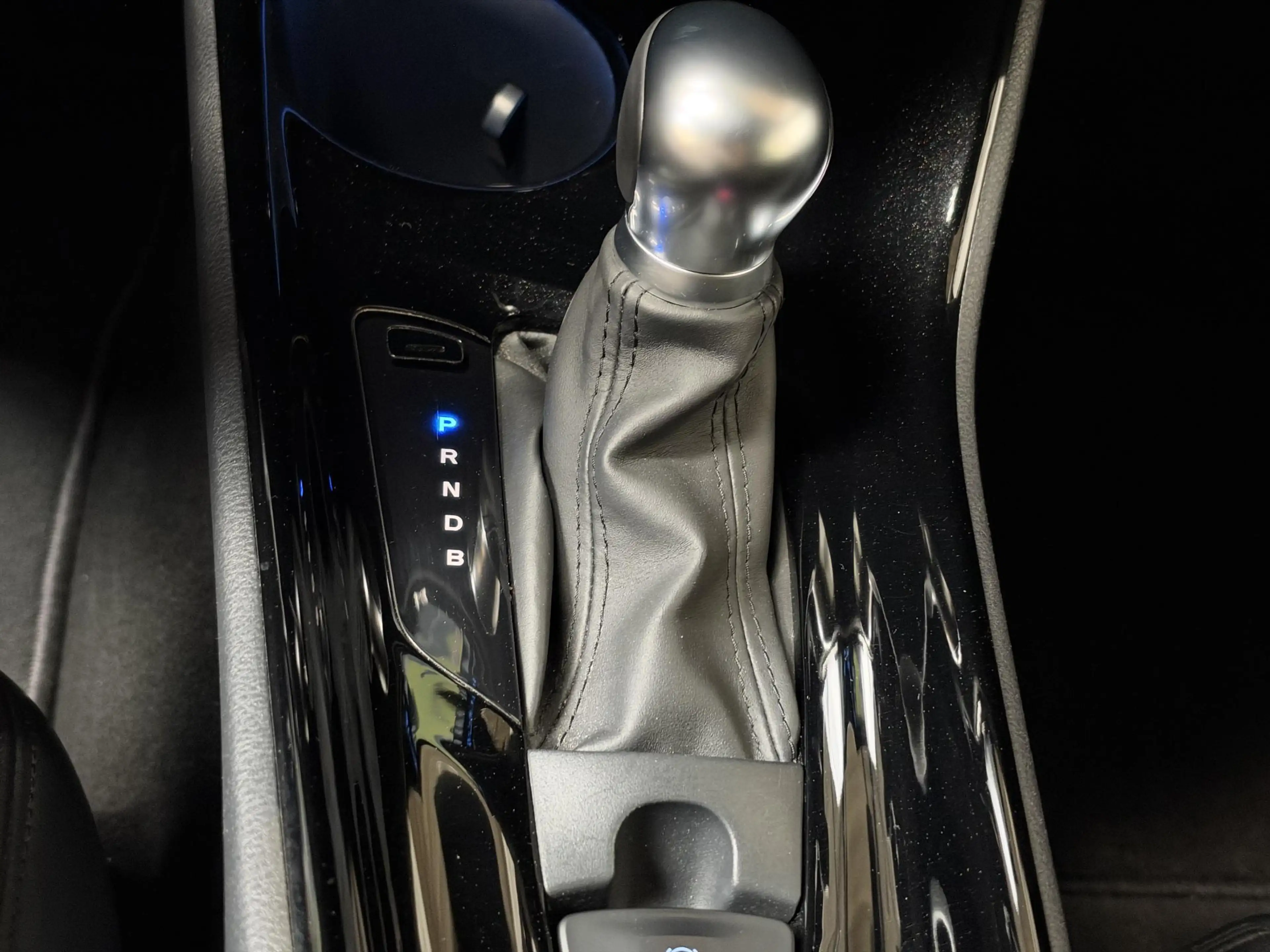 Toyota C-HR 1.8 Hybrid Style — photo 13