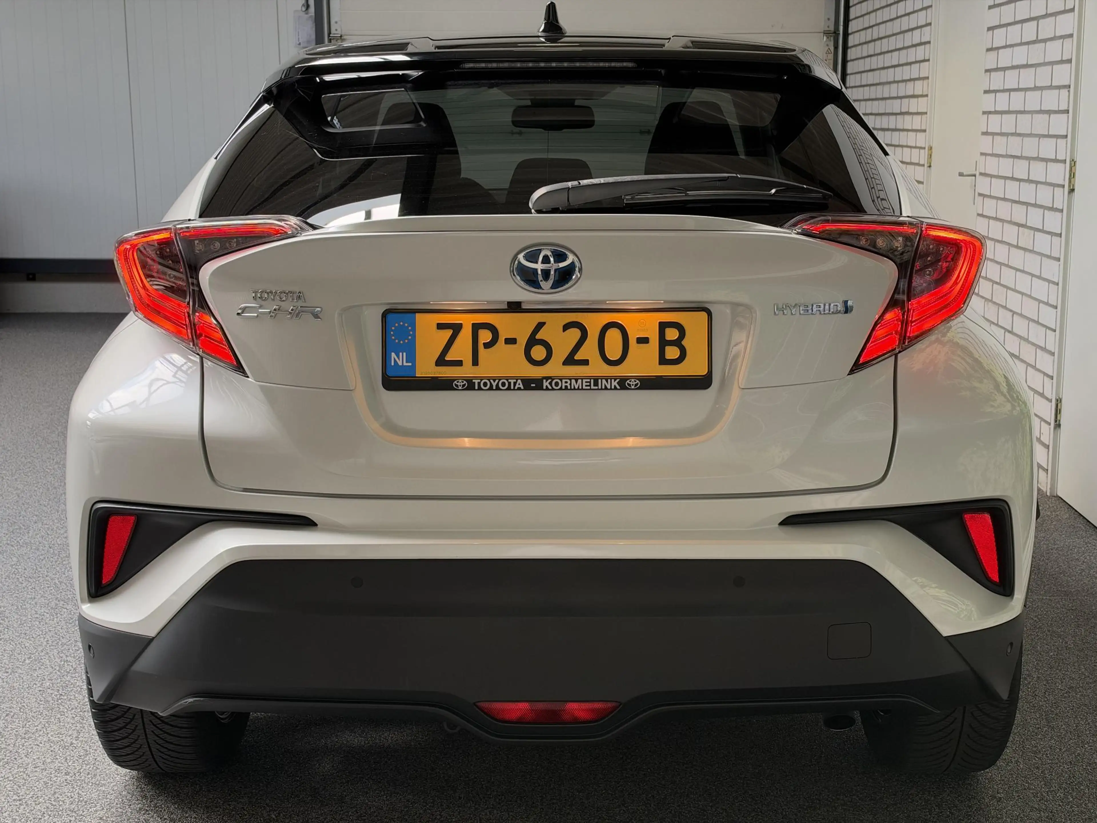 Toyota C-HR 1.8 Hybrid Style — photo 4