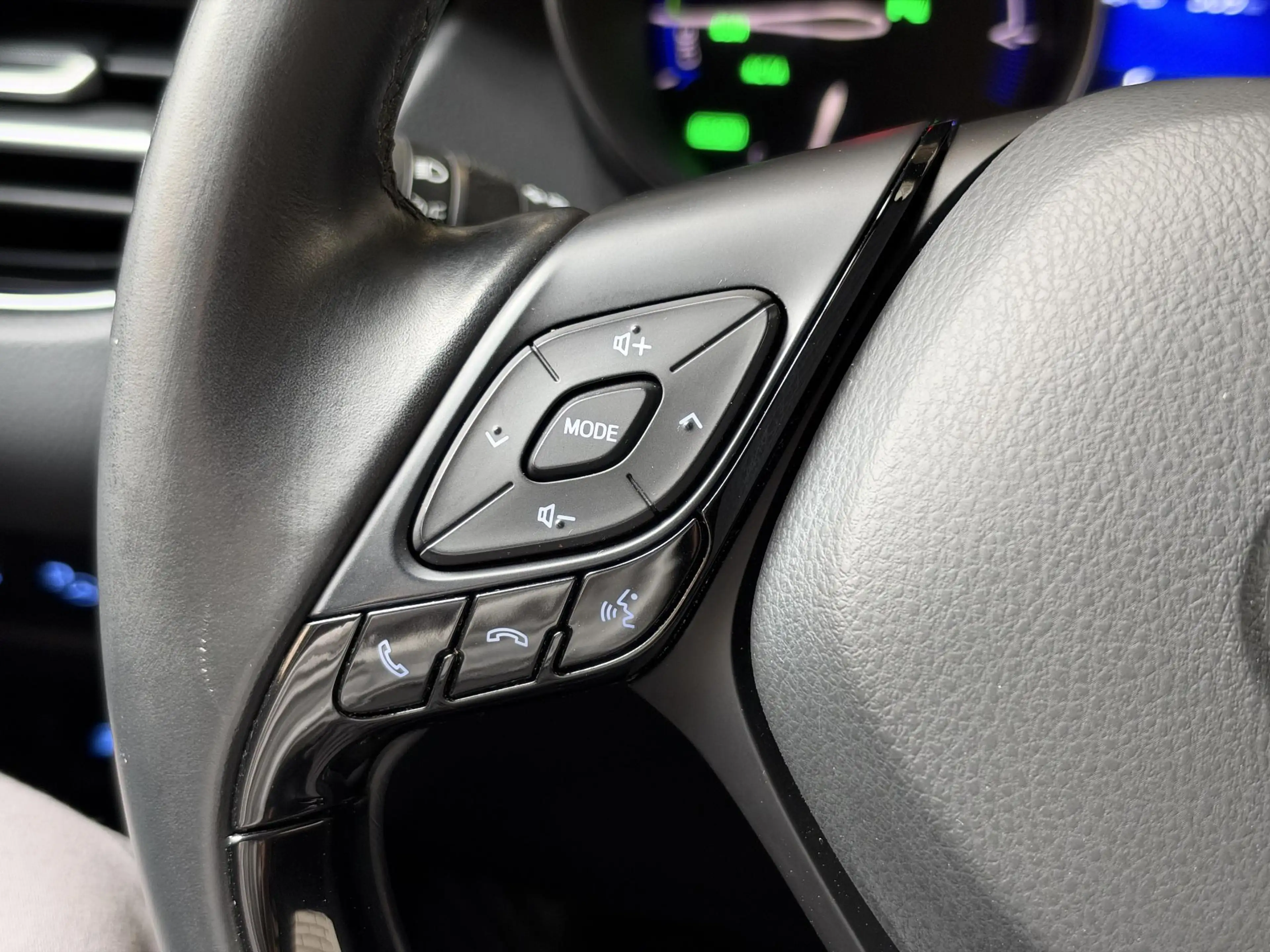 Toyota C-HR 1.8 Hybrid Style — photo 11