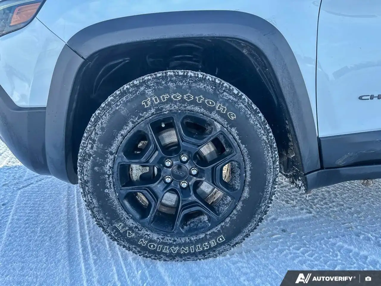 Jeep Cherokee снимка Jeep Cherokee