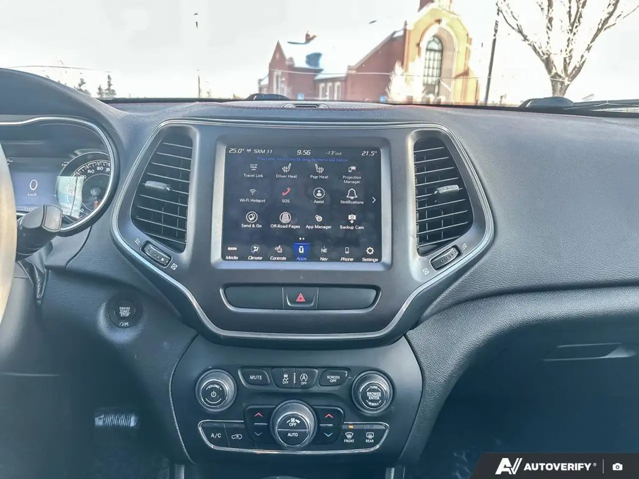 Jeep Cherokee снимка Jeep Cherokee