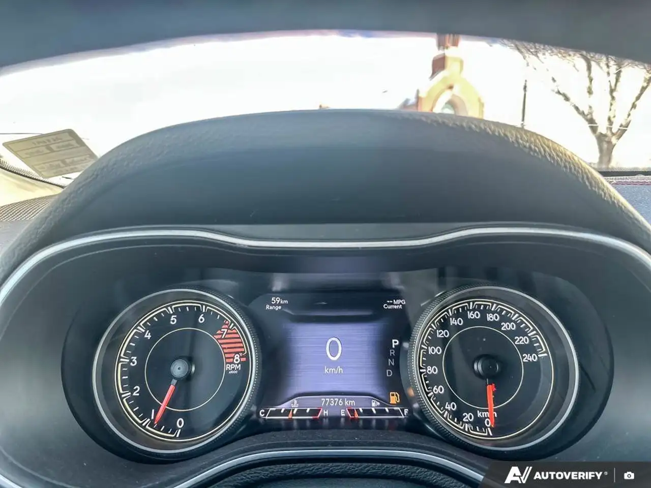 Jeep Cherokee снимка Jeep Cherokee