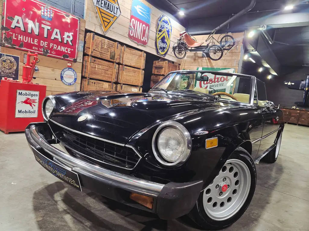 Fiat 124 Spider 1981 из Европы — купить под ключ