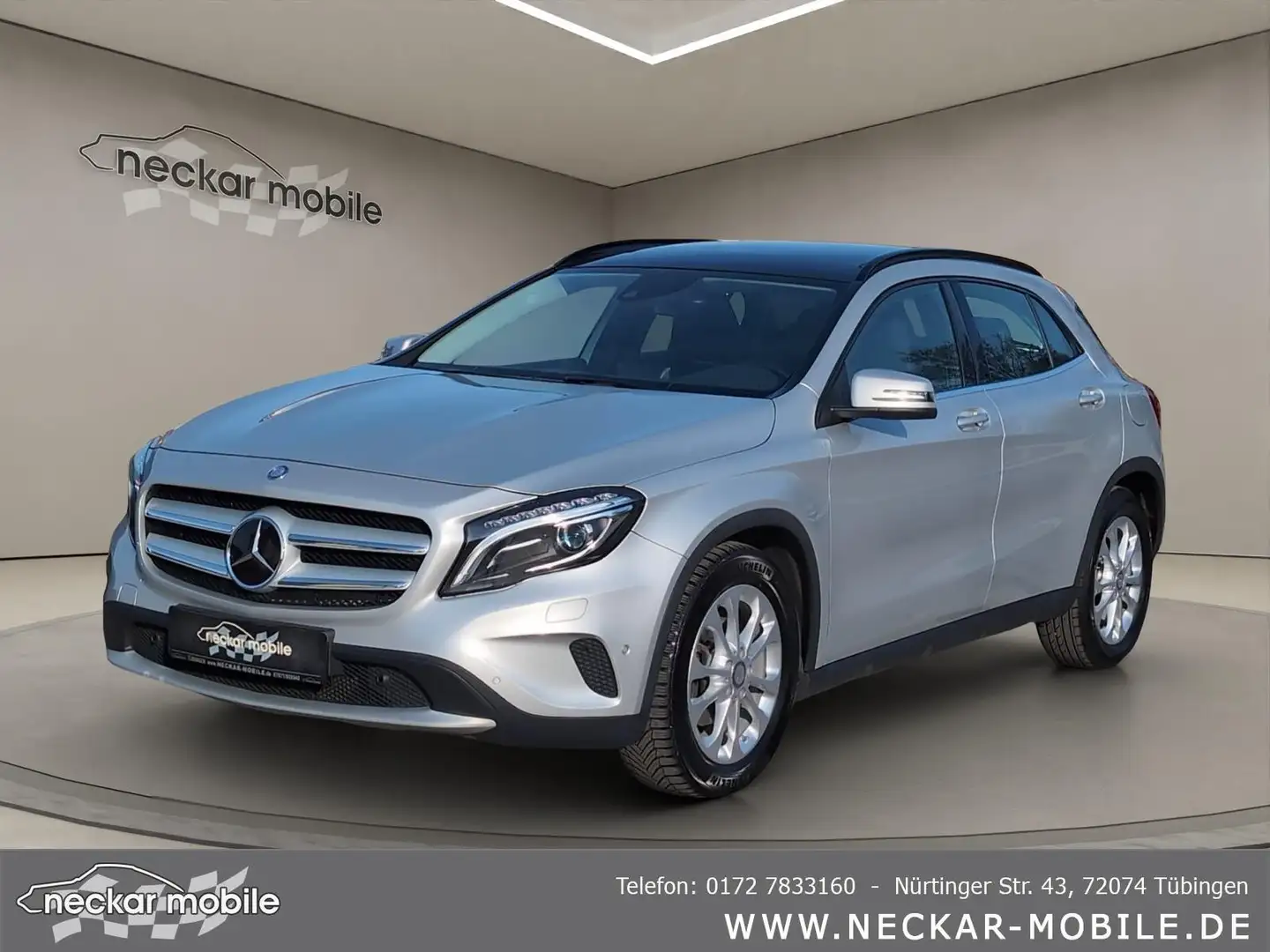 Mercedes-Benz GLA 200 GLA200d 4x4  Exclusive Xenon ACC PANO NAVI Leder Argent - 1