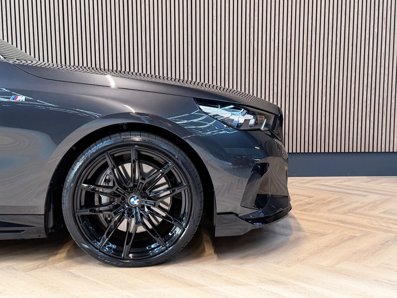 BMW 550 5-serie Touring 550e xDrive 489PK M SPort Pro - Pa — photo 31