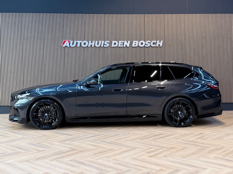 BMW 550 5-serie Touring 550e xDrive 489PK M SPort Pro - Pa — photo 3