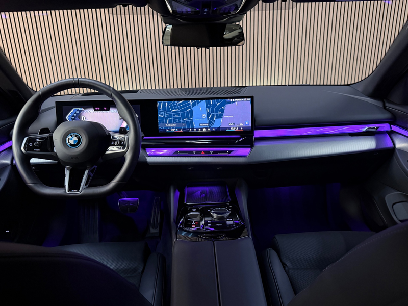 BMW 550 5-serie Touring 550e xDrive 489PK M SPort Pro - Pa — photo 12
