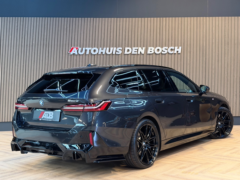 BMW 550 5-serie Touring 550e xDrive 489PK M SPort Pro - Pa — photo 2