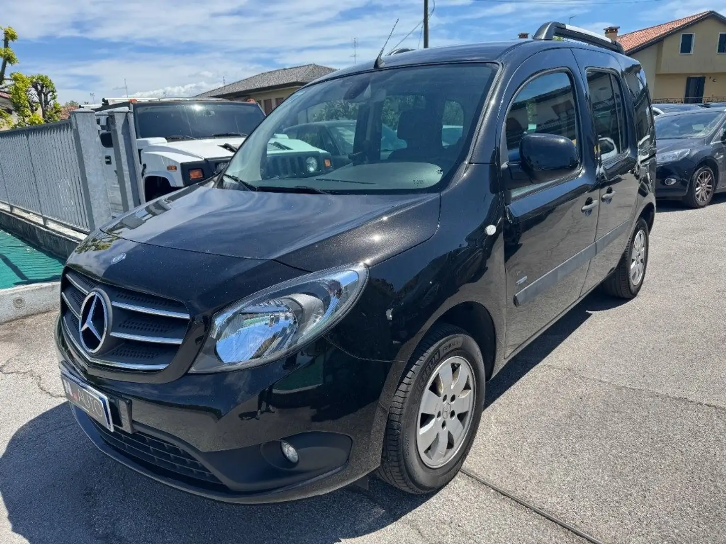 Mercedes-Benz Citan 1.5 111 CDI S&S Tourer Base (N1) Negru - 1