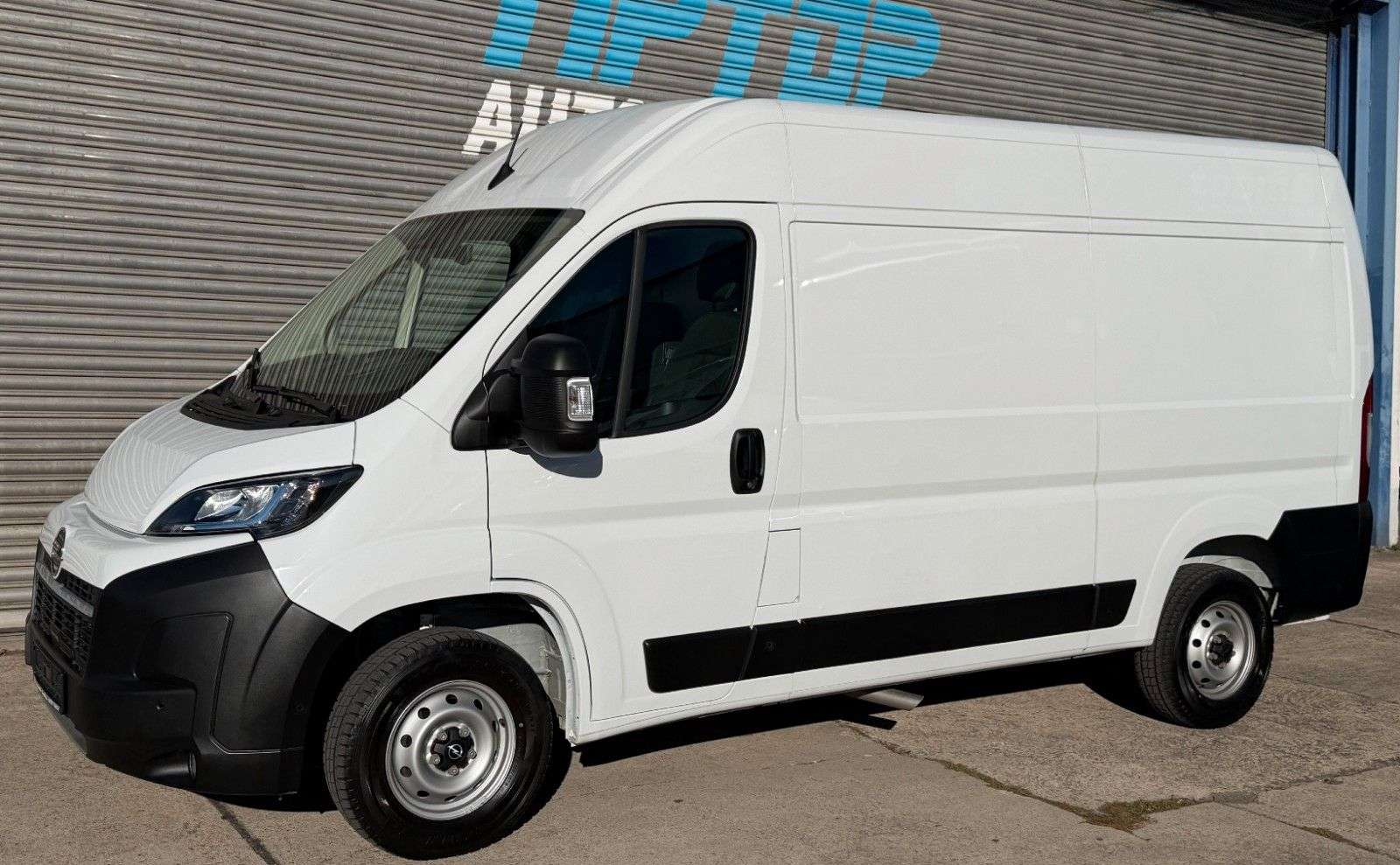 Opel Movano
