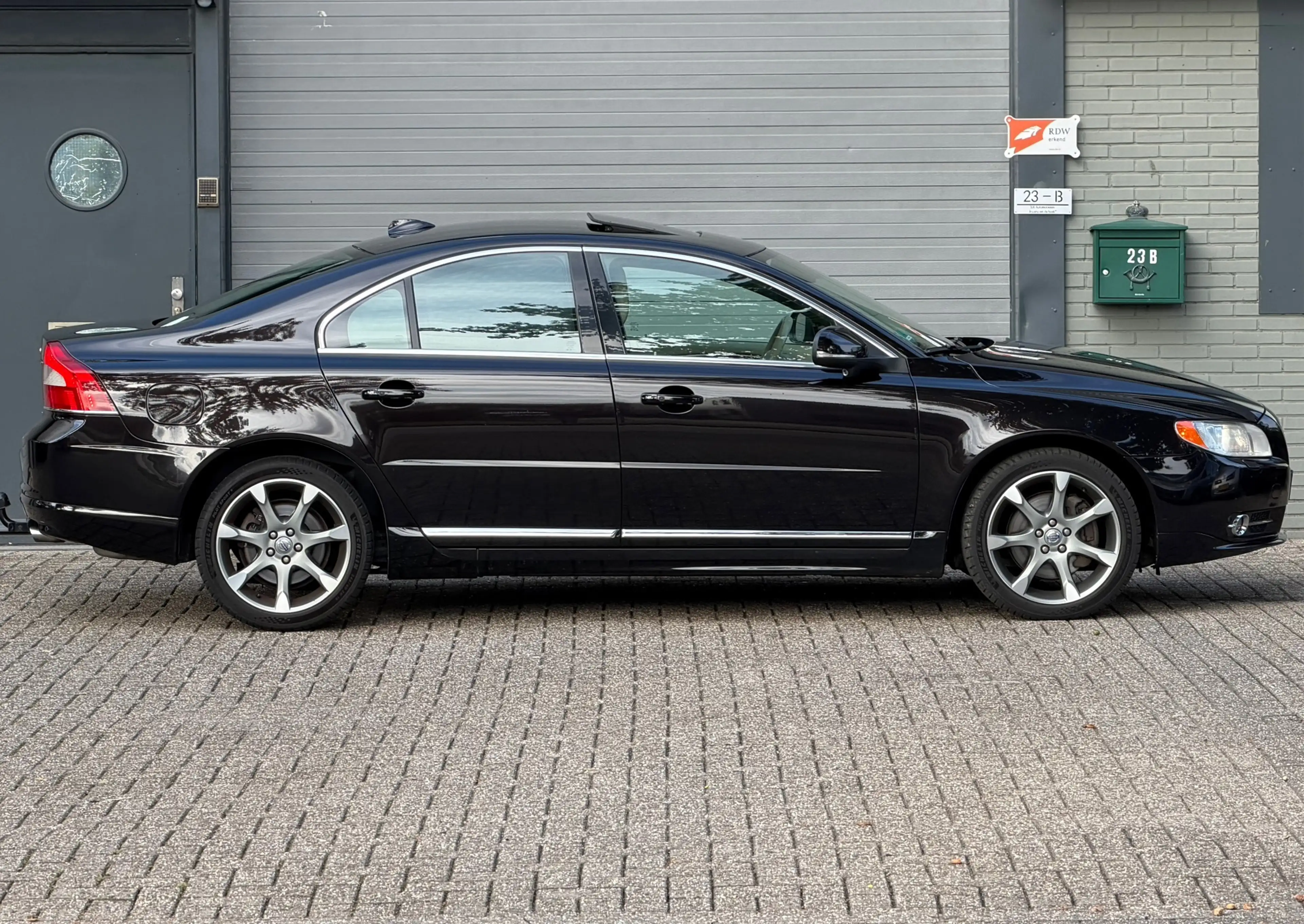 Volvo S80 2.4 D5 Summum — photo 6