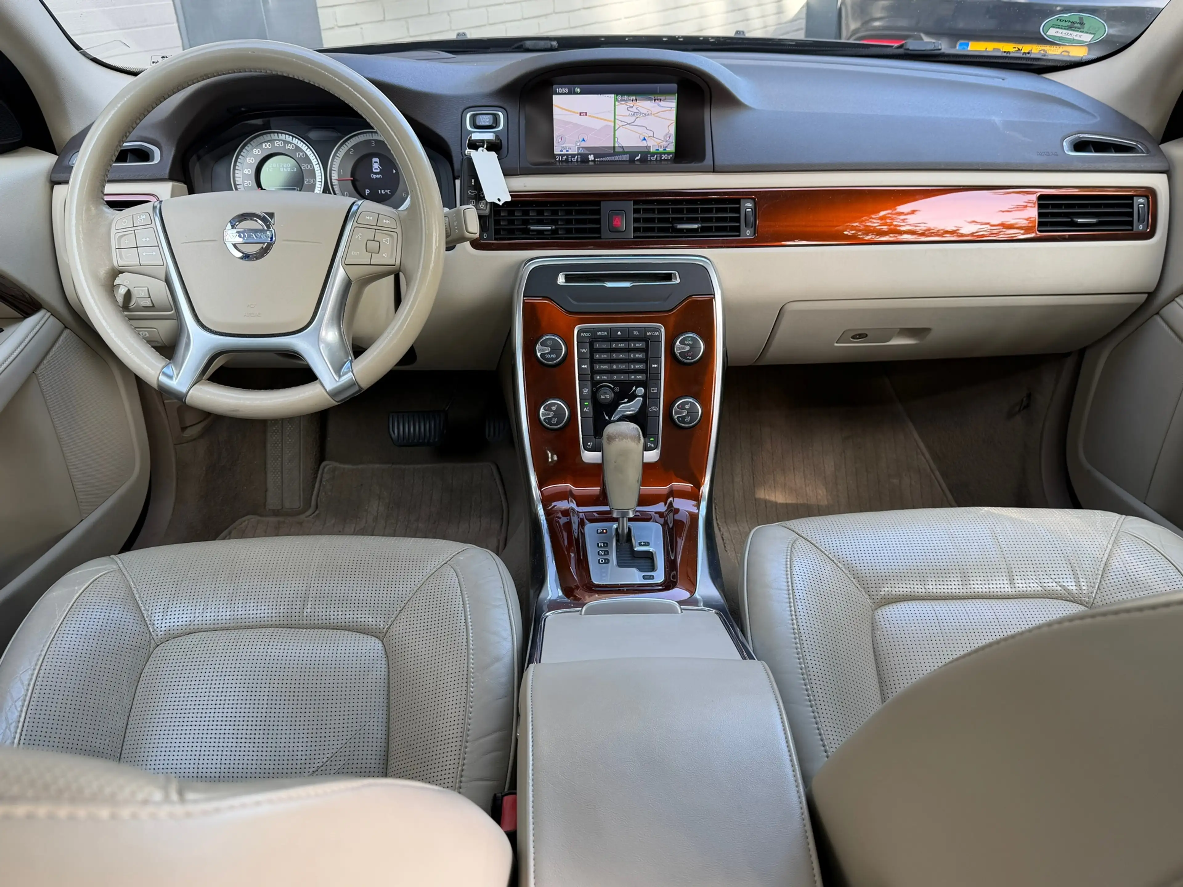 Volvo S80 2.4 D5 Summum — photo 13