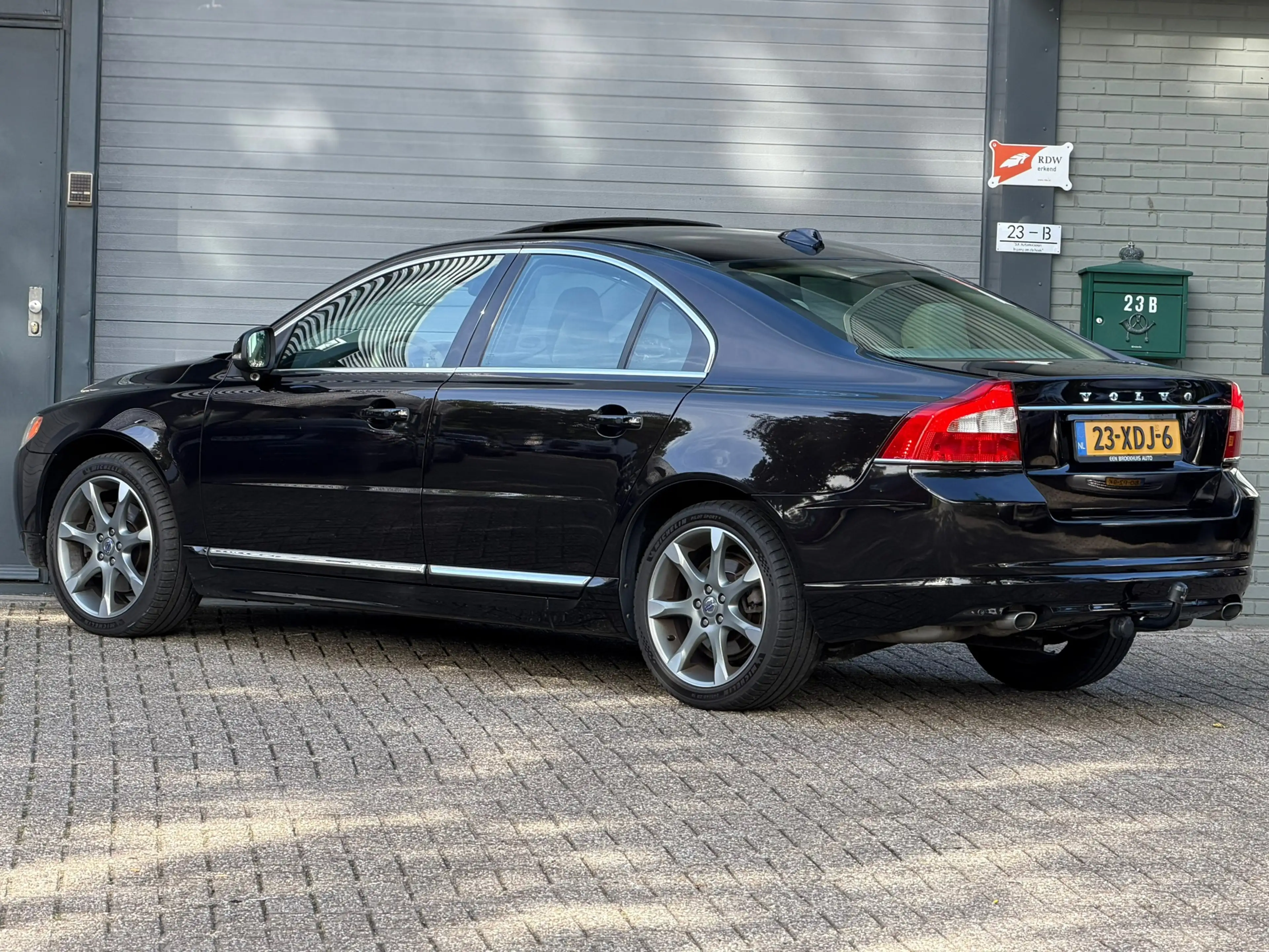 Volvo S80 2.4 D5 Summum — photo 3