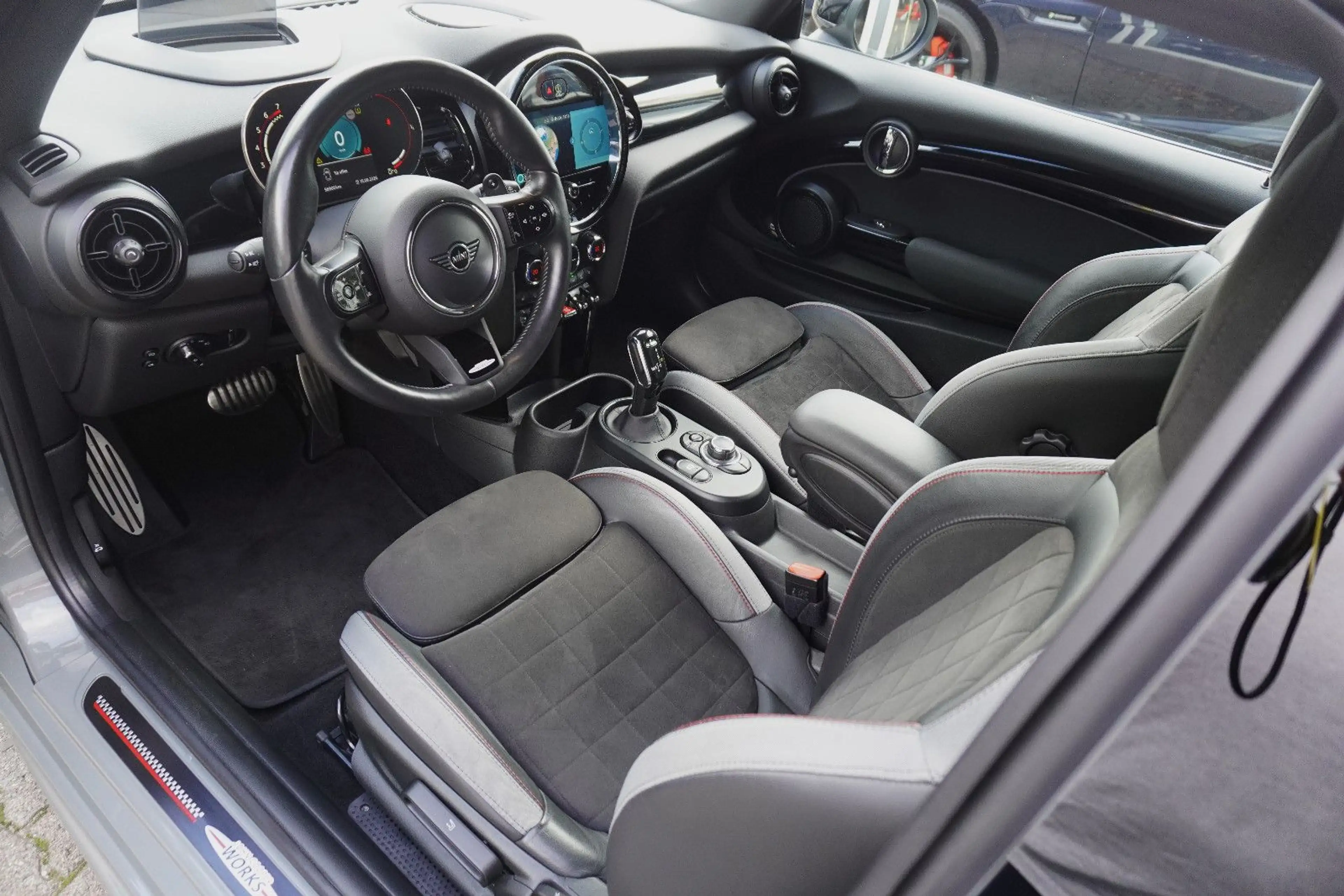 MINI John Cooper Works ~HUD~CarPlay~Navi~Moonwalk~ — photo 8