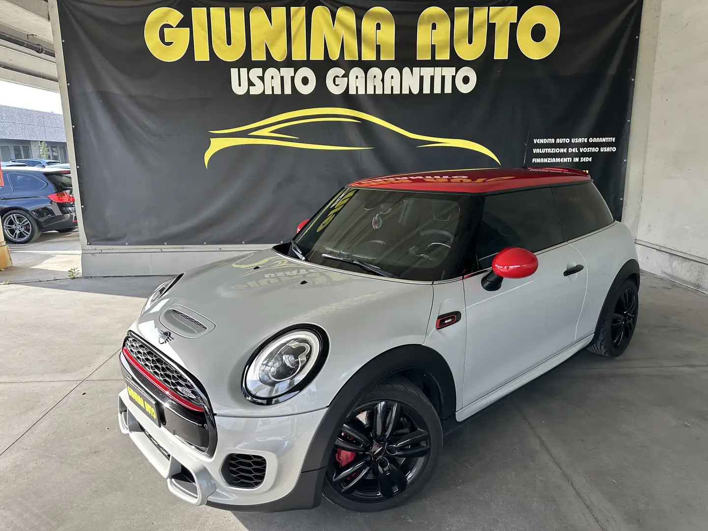 MINI John Cooper Works Mini 2.0 John Cooper Works 3p Šedá - 1
