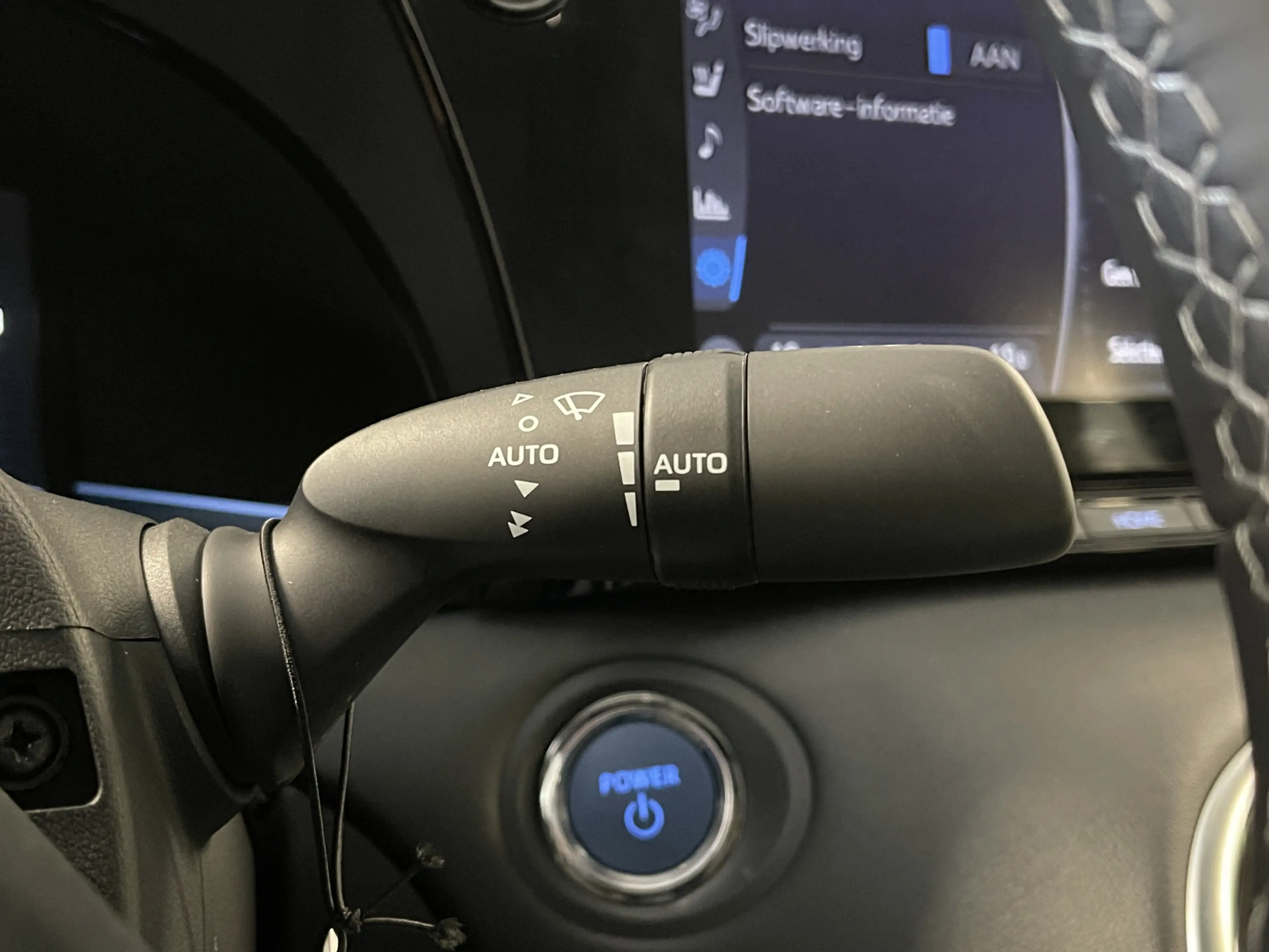 Toyota Mirai Dynamic | Apple Carplay | Android Auto | Keyless G — photo 18