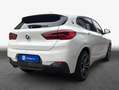 BMW X2 sDrive18i Aut. M Sport LED Panorama Navi Weiß - thumbnail 2