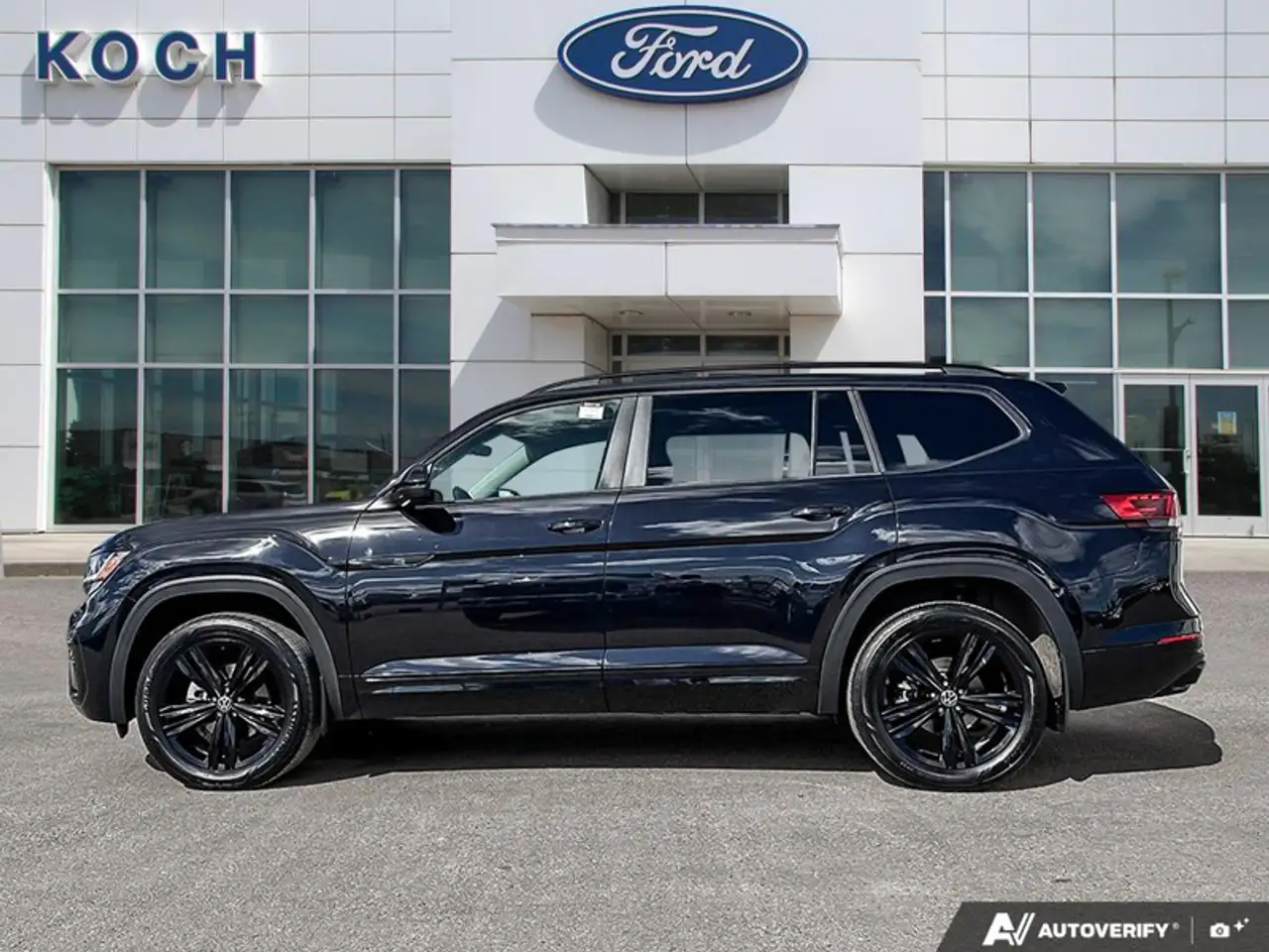 Volkswagen Atlas снимка Volkswagen Atlas