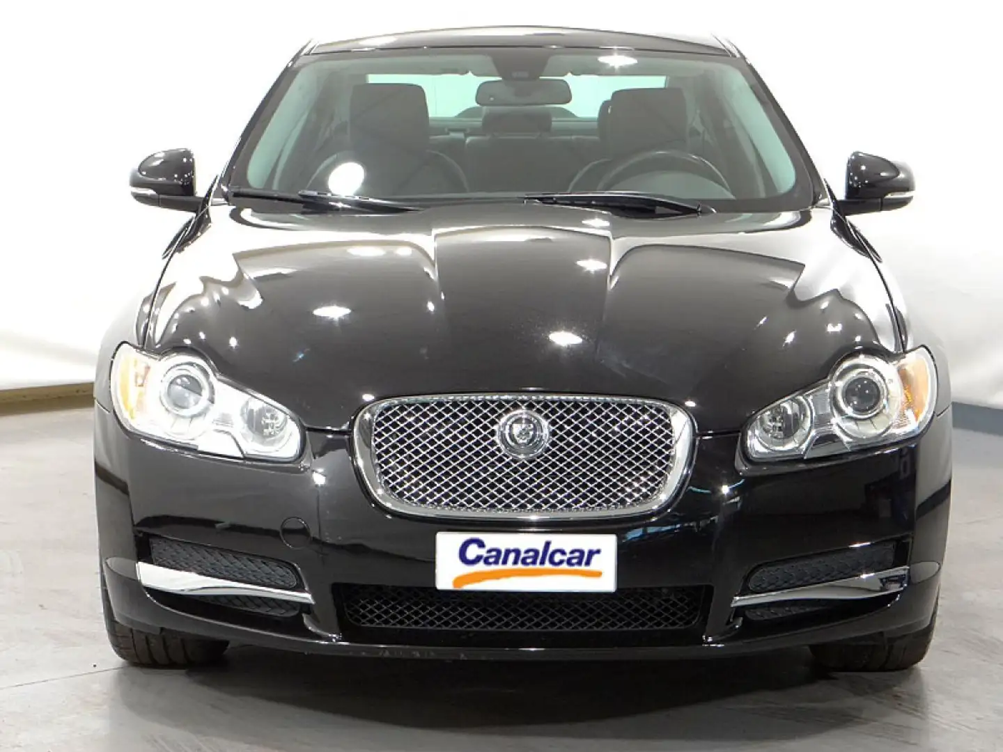 Jaguar XF 3.0 V6 Premium Luxury Aut. Negro - 2