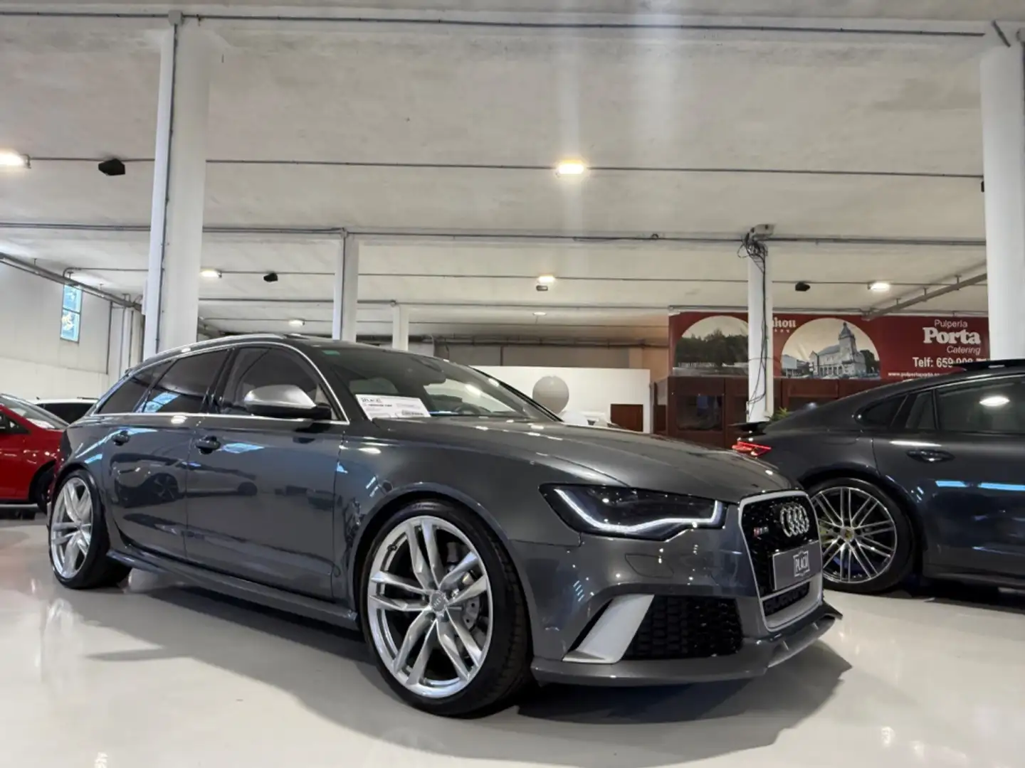 Audi RS6 Avant 4.0 TFSI quattro Tiptronic Grijs - 1