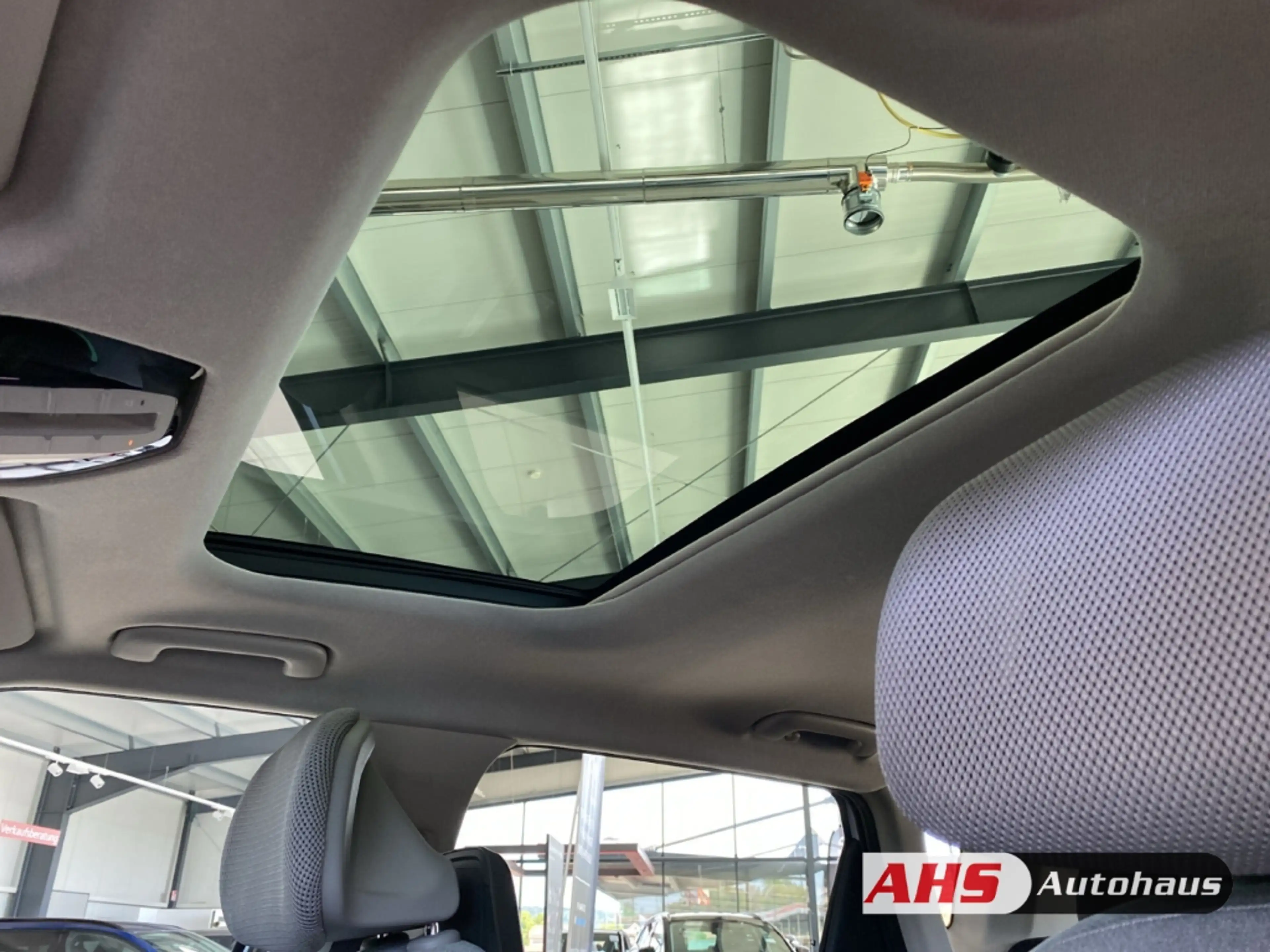Kia EV4 150 kW Earth V2X Sound Paket E-Heckklappe 360Grad — photo 15