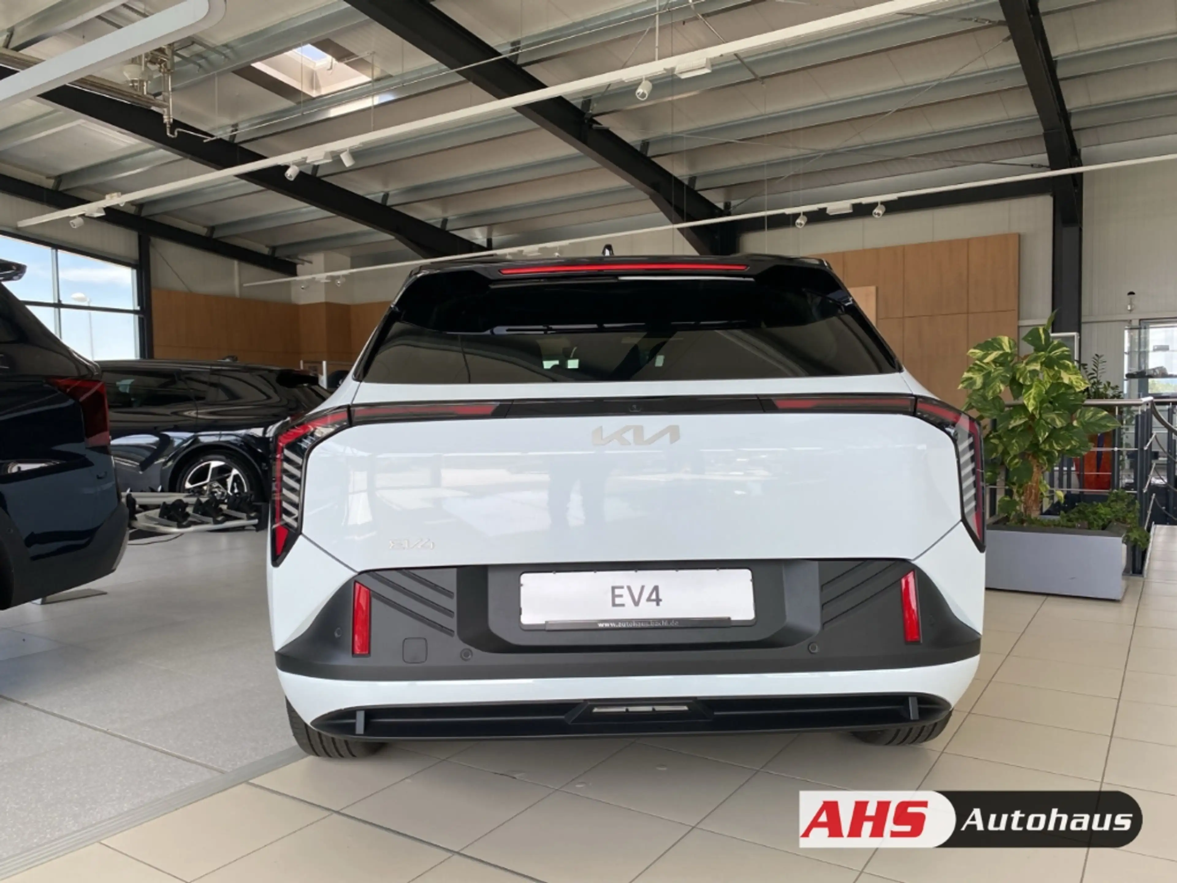 Kia EV4 150 kW Earth V2X Sound Paket E-Heckklappe 360Grad — photo 5