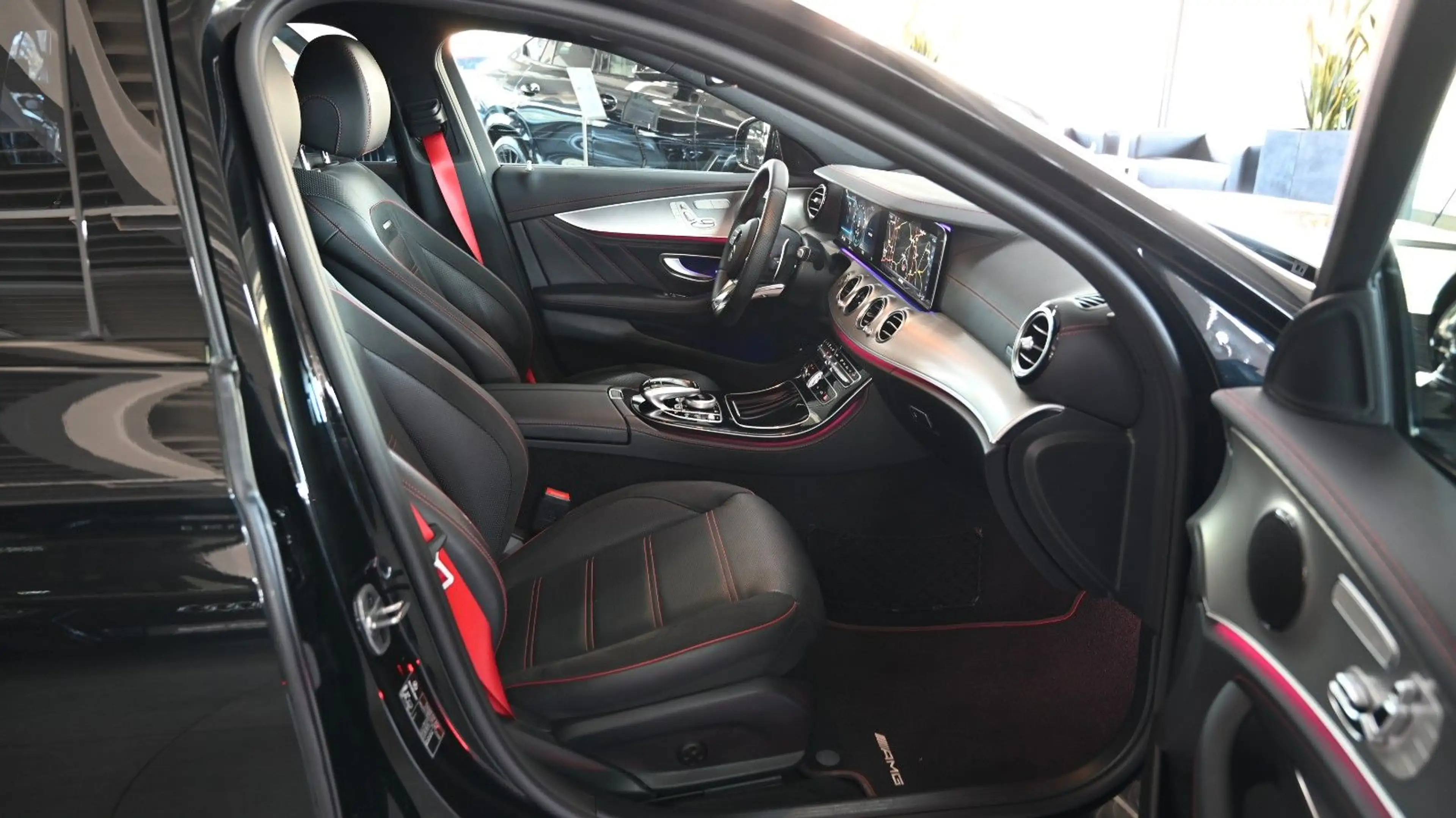 Mercedes-Benz E 53 AMG 4Matic+ *LEDER*MEMORY*S-DACH — photo 12