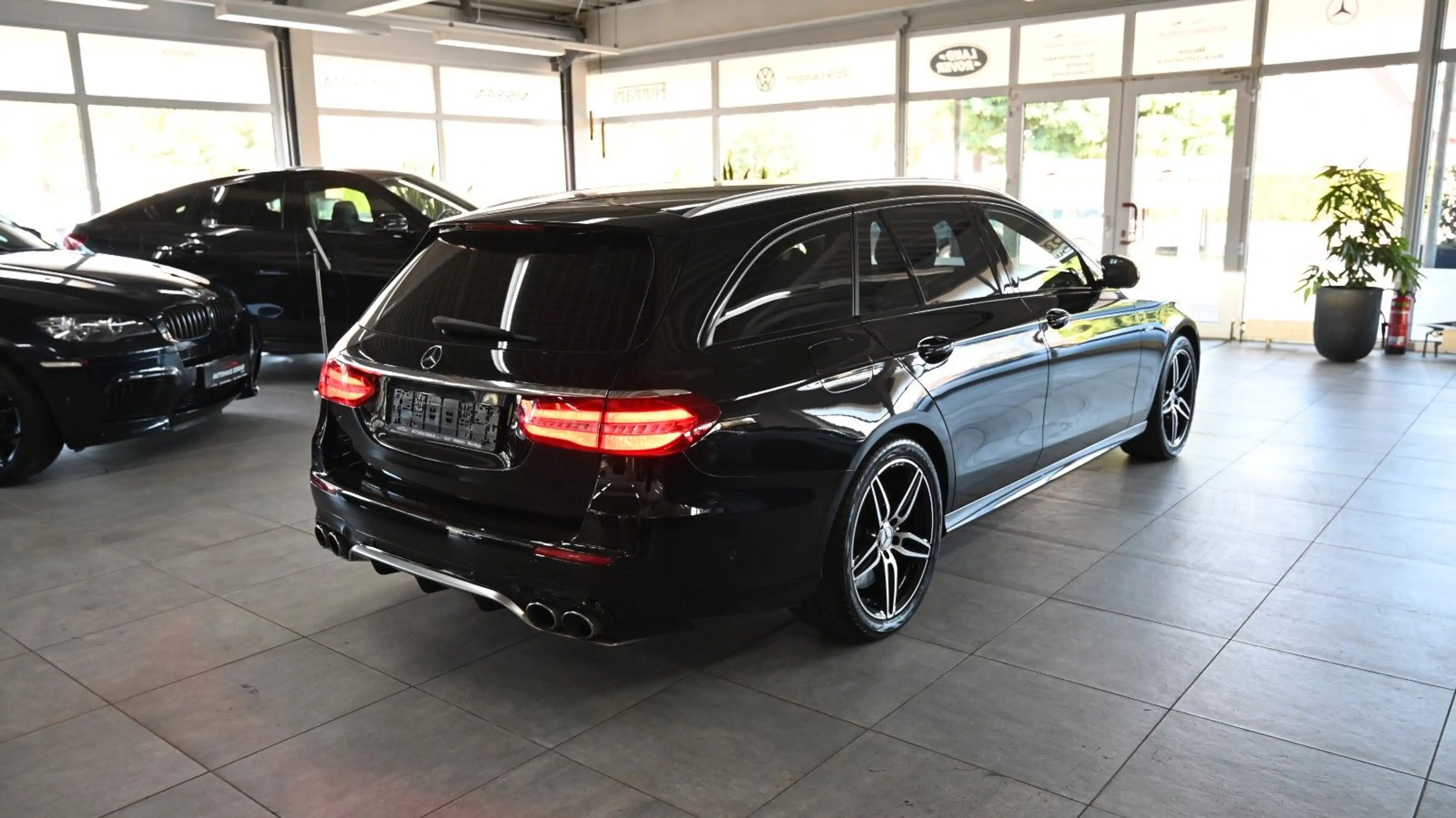 Mercedes-Benz E 53 AMG 4Matic+ *LEDER*MEMORY*S-DACH — photo 5