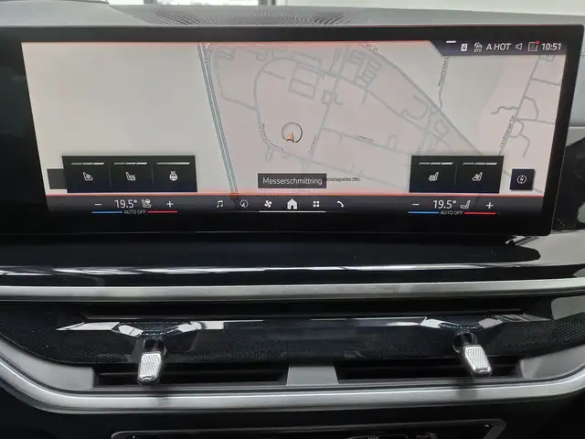 BMW X7 view 12